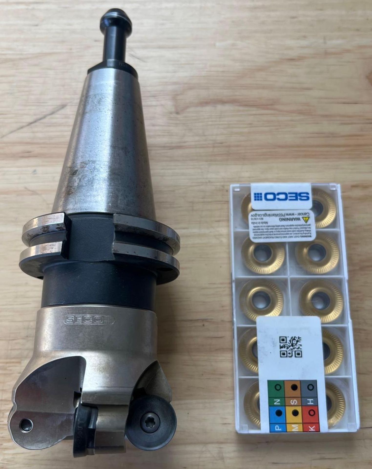 CAT40 Toolholder w/Seco Indexable Cutter & Seco Carbide Inserts