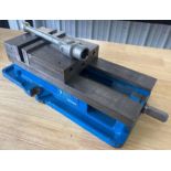 6" Kurt D675 Machining Vice