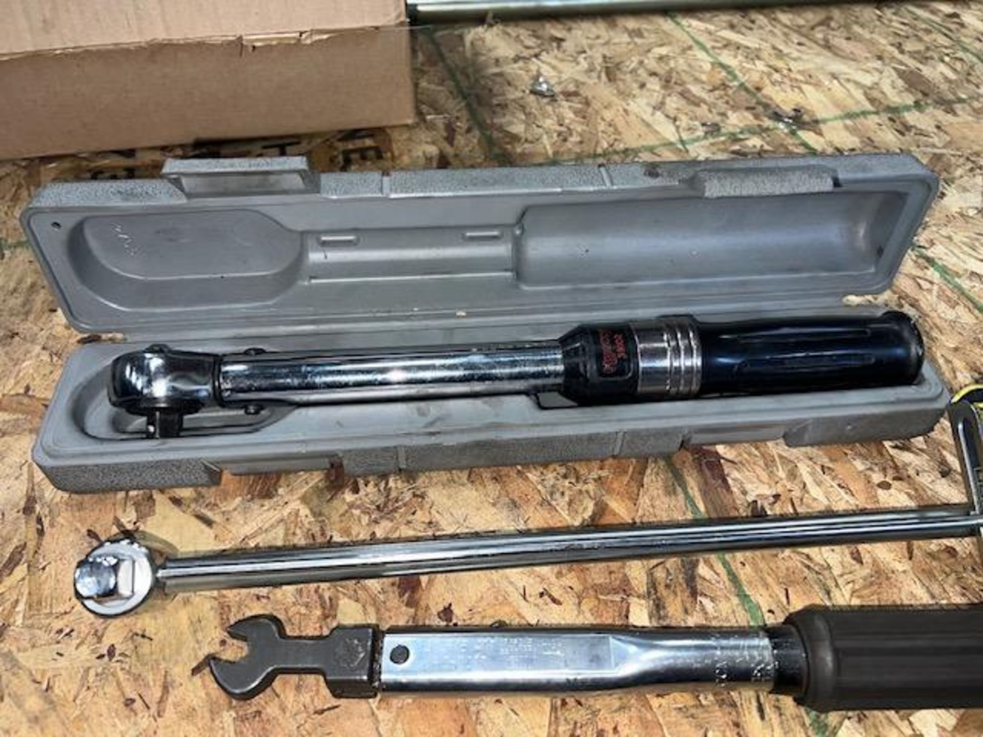 Lot of (3) Torque Wrenches - Image 2 of 6