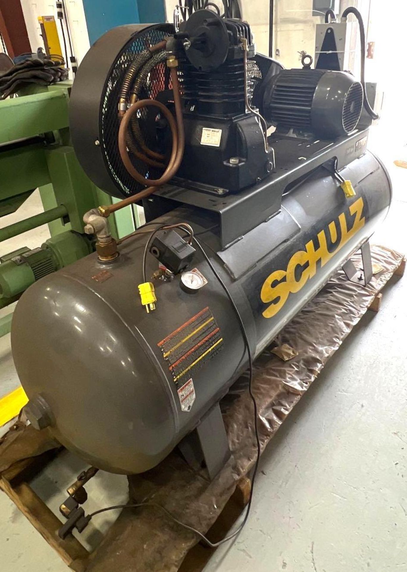 10 HP Schulz #CSL 40 MAX Air Compressor - Image 2 of 7