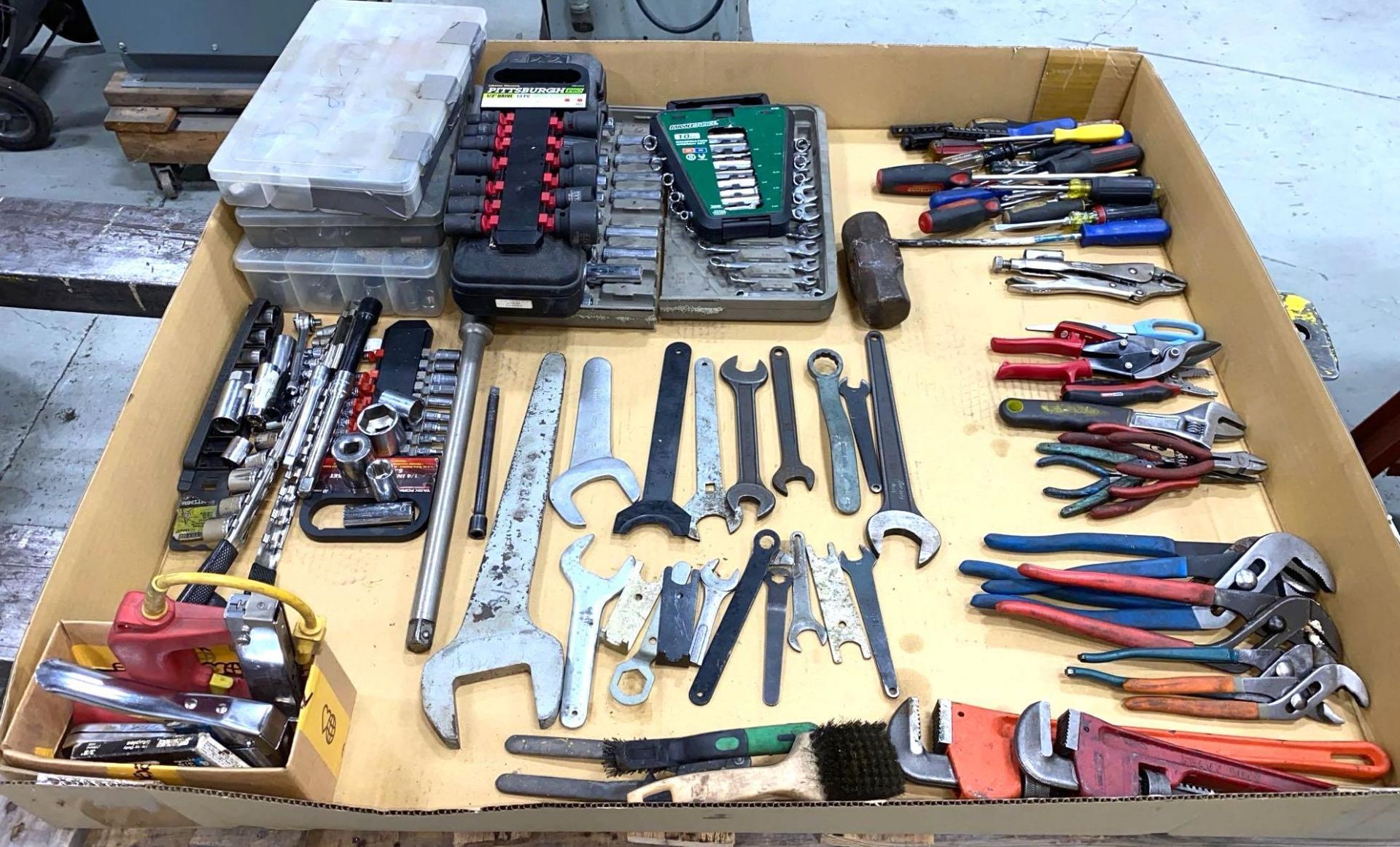 BIG LOT of Hand Tools, Wrenches, Files, Sockets, Levels, Etc. - Image 3 of 7