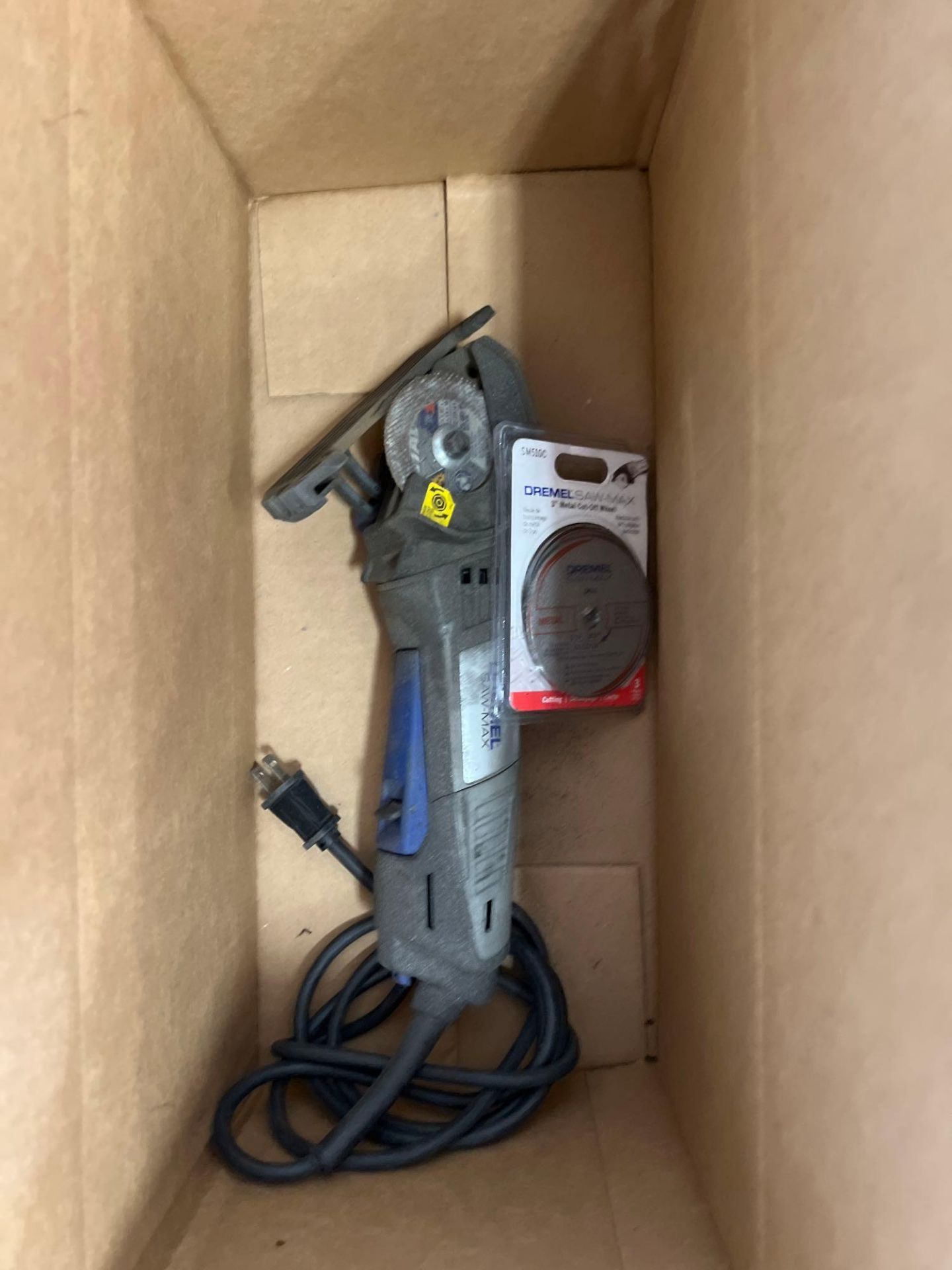 Skid of Misc. Electric Power Tools & Misc. items - Image 12 of 20