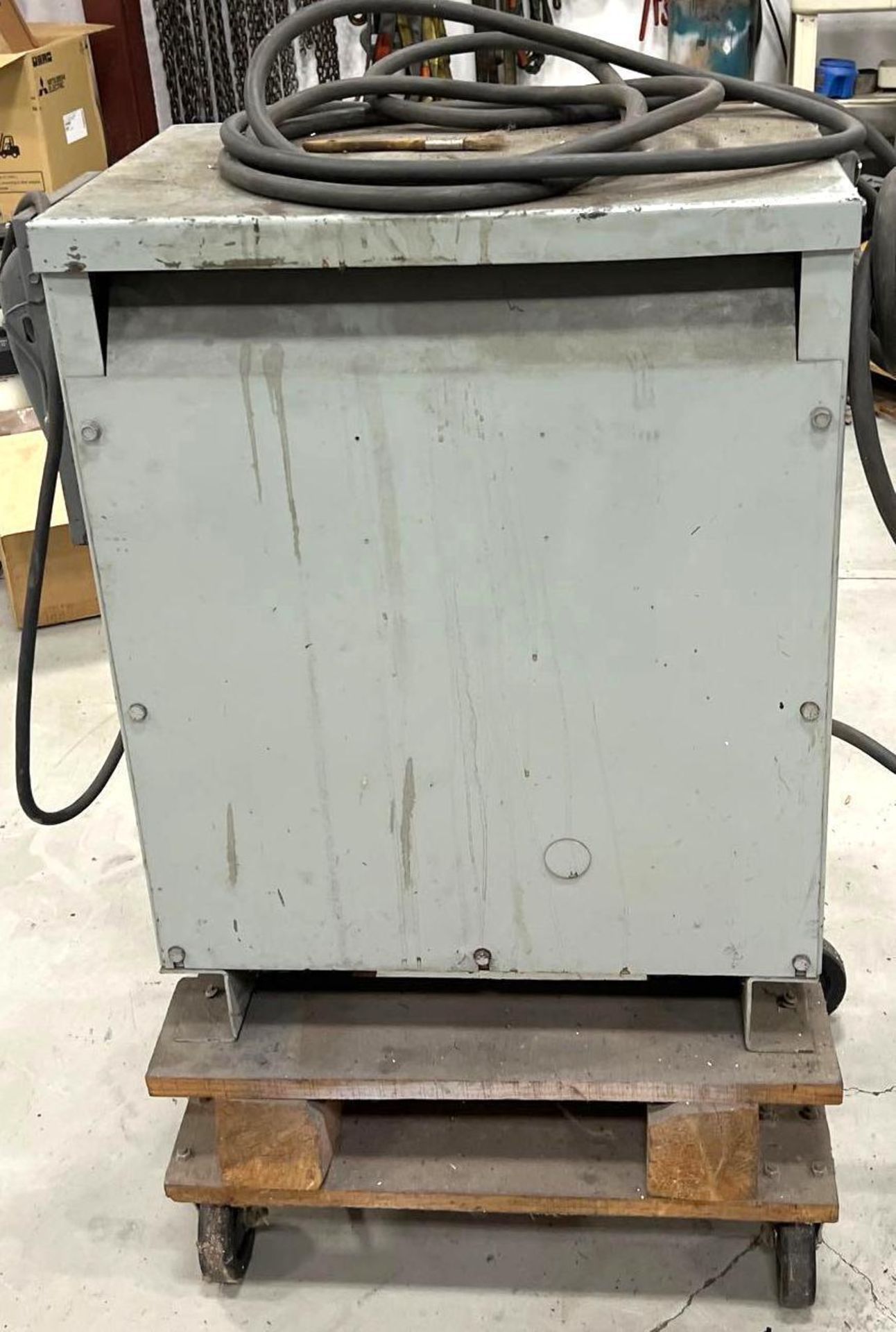 30 KVA Square D Three Phase Transformer - Bild 2 aus 4