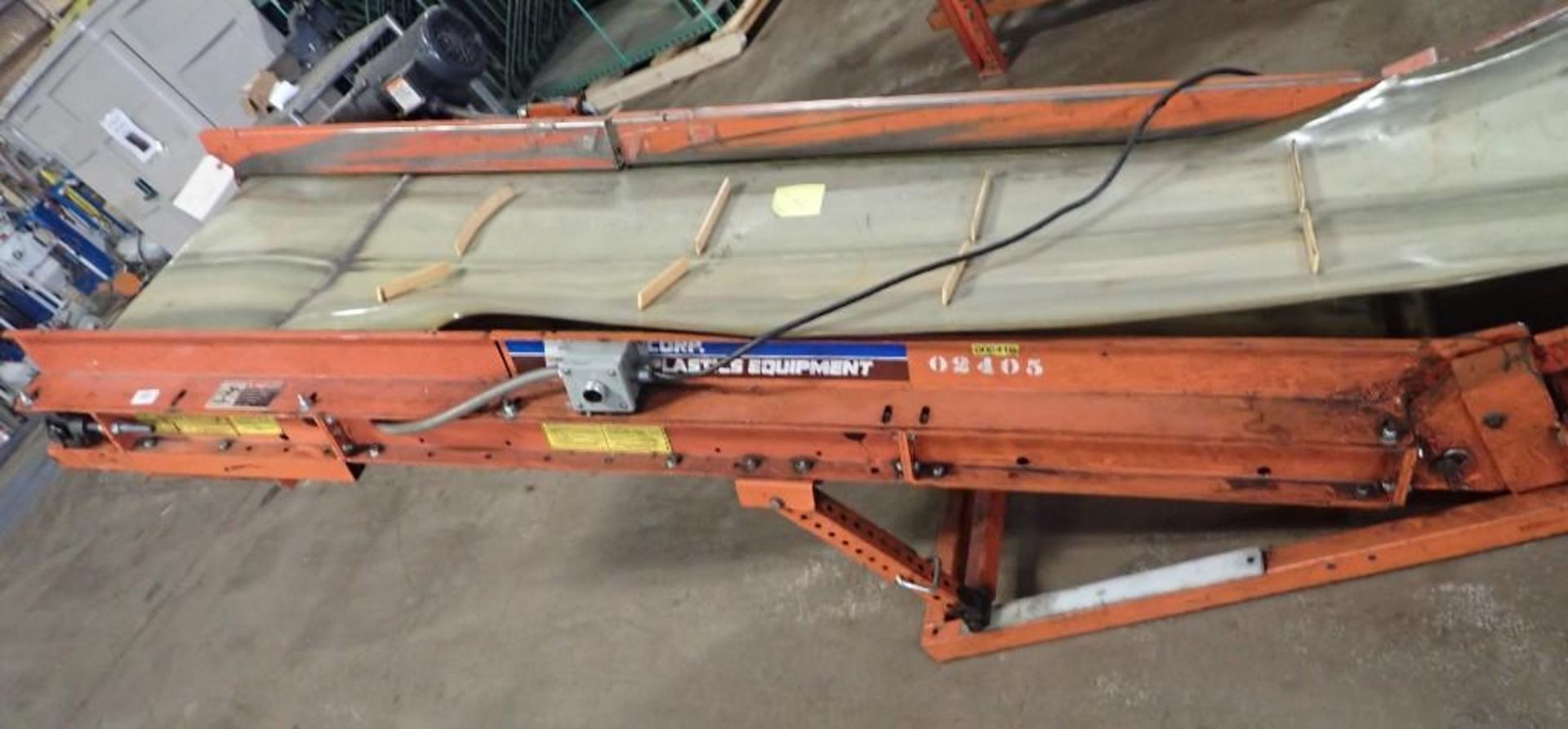 EMI Plastics Equipment #KKI-24-5-4-20 Incline Belt Conveyor - Image 4 of 6