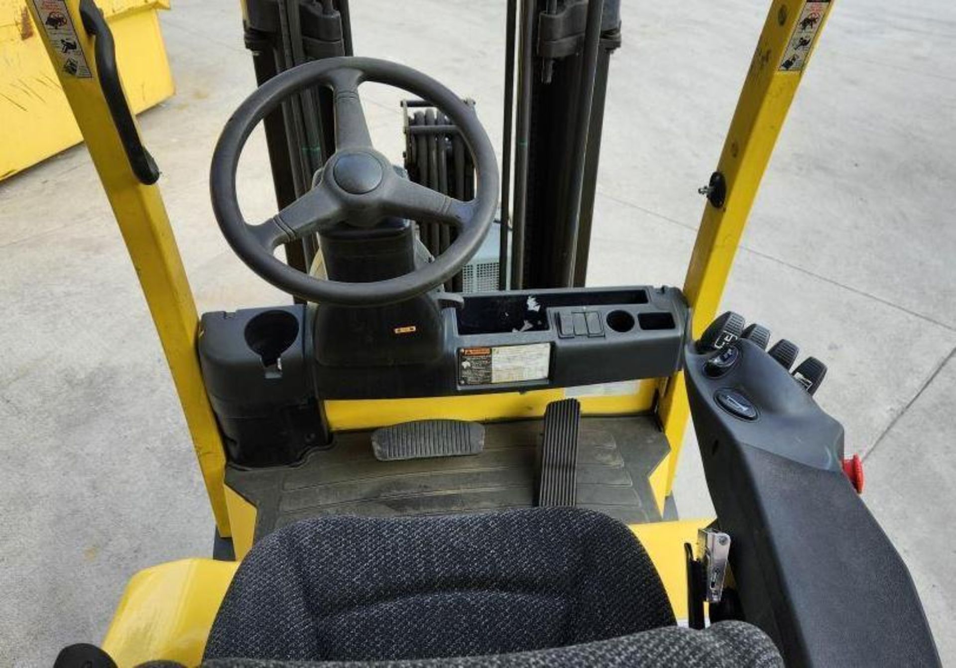2013 Hyster E45XN-33 Electric Forklift - Image 6 of 7