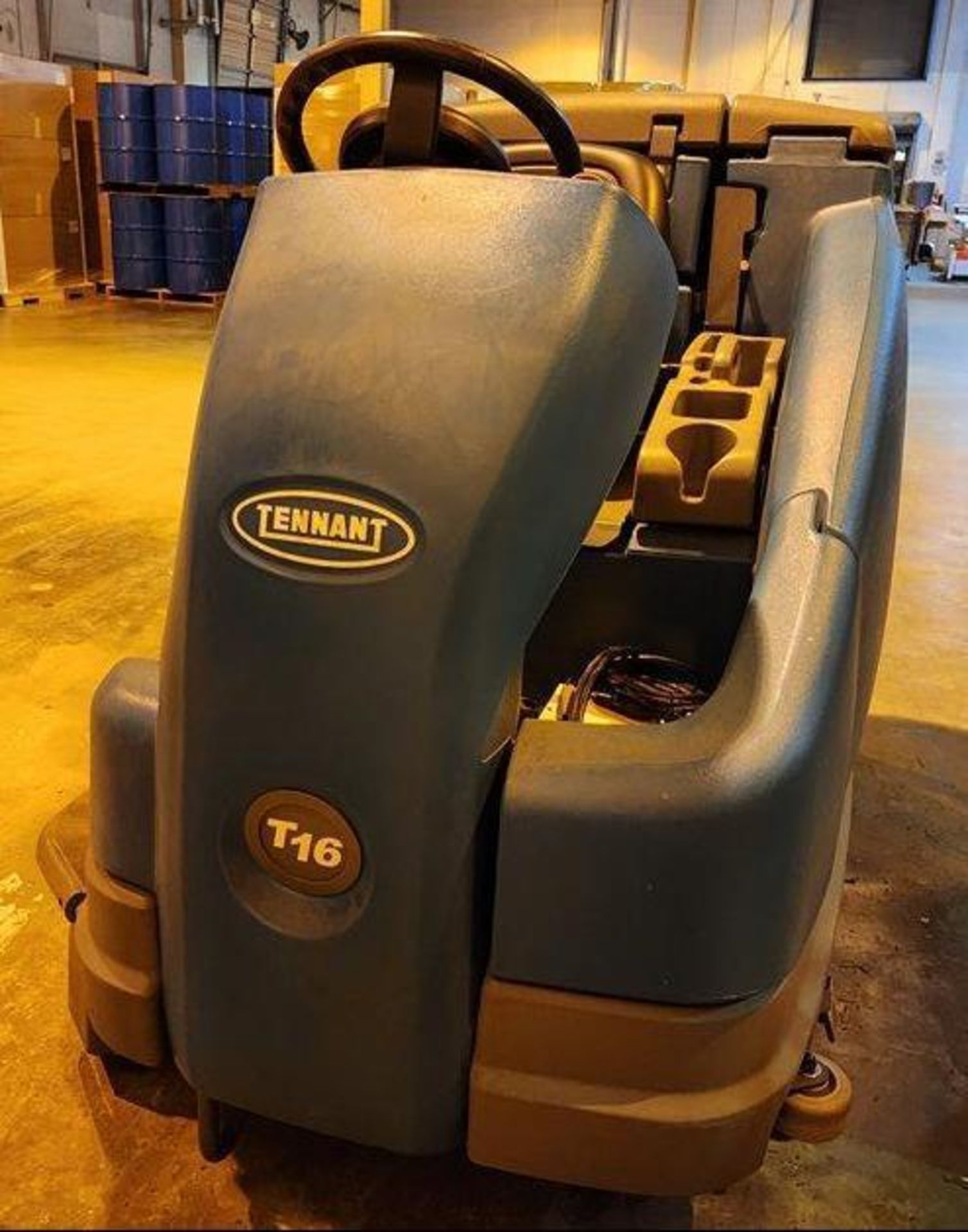 Tennant #T16 Electric Riding Floor Scrubber - Image 3 of 5