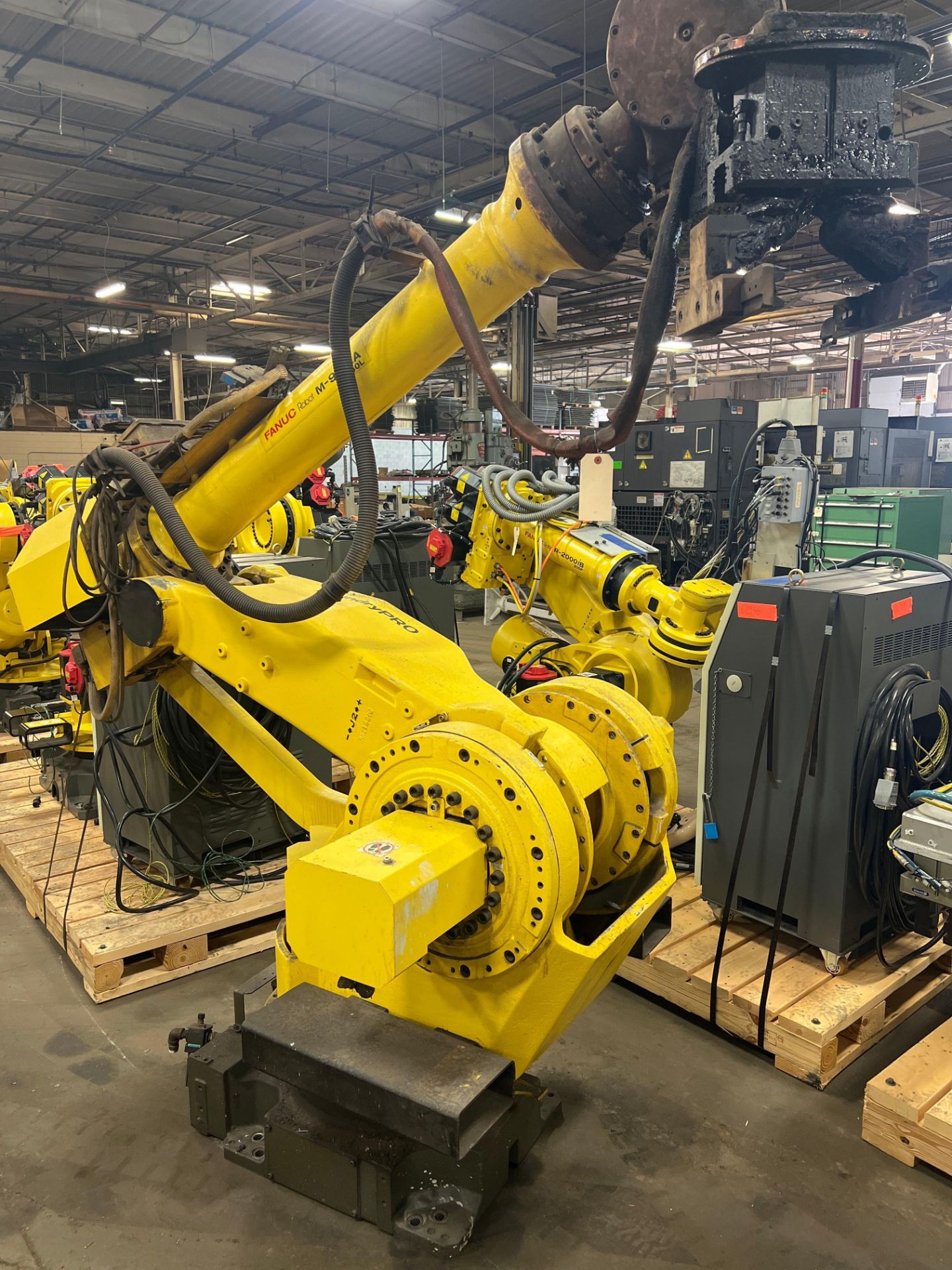 2011 Fanuc M-900iA/260L w/R30iA Controller