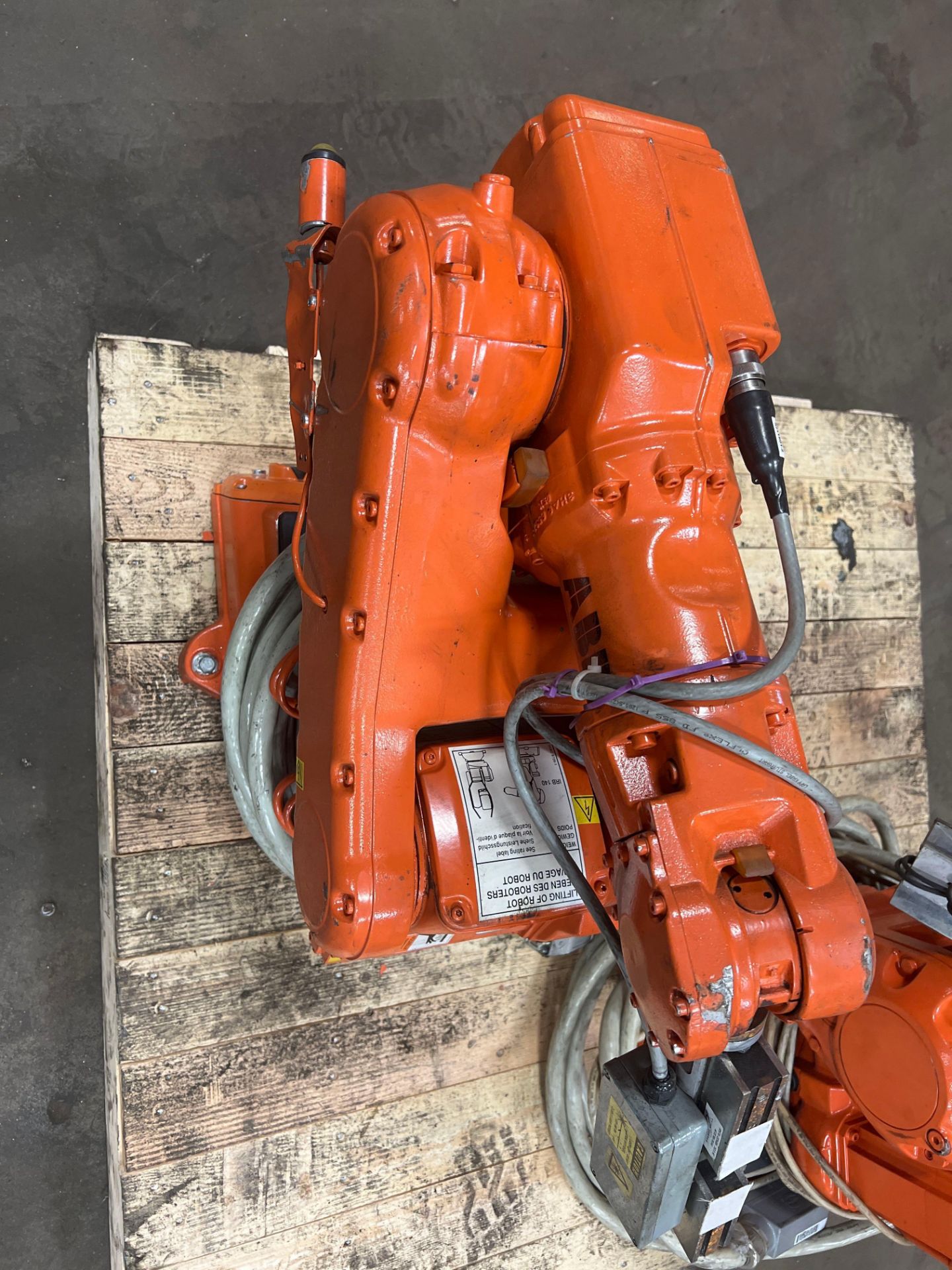 Lot of (2) ABB IRB 140 Robot Arms. - Bild 2 aus 8