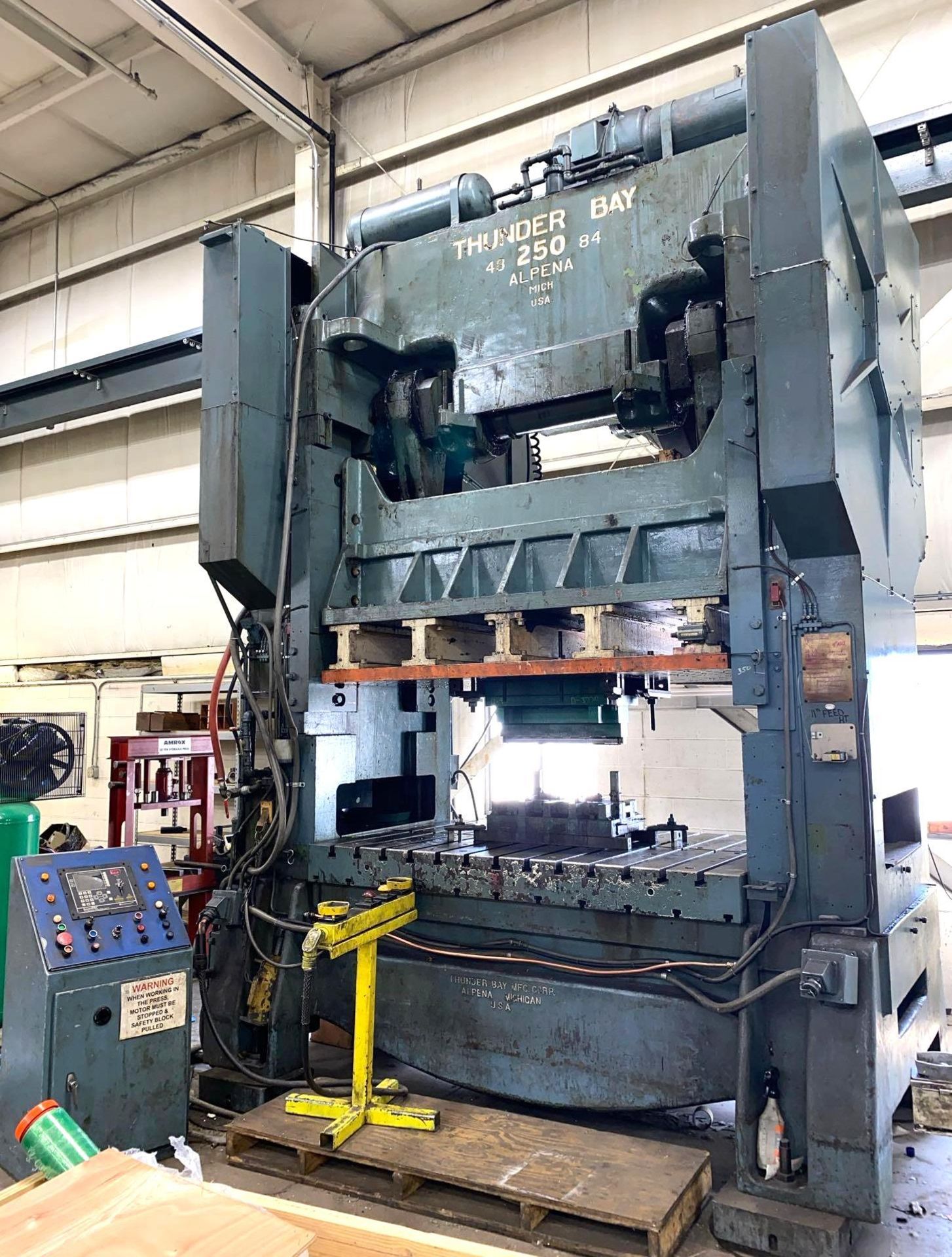 250 Ton Thunder Bay SSDC Press