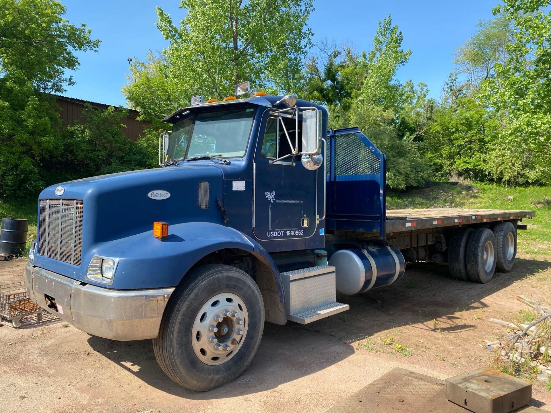 Peterbilt 2000 Diesel Stake Bed Truck