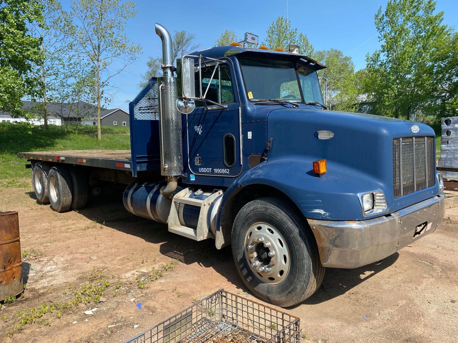 Peterbilt 2000 Diesel Stake Bed Truck - Image 9 of 15