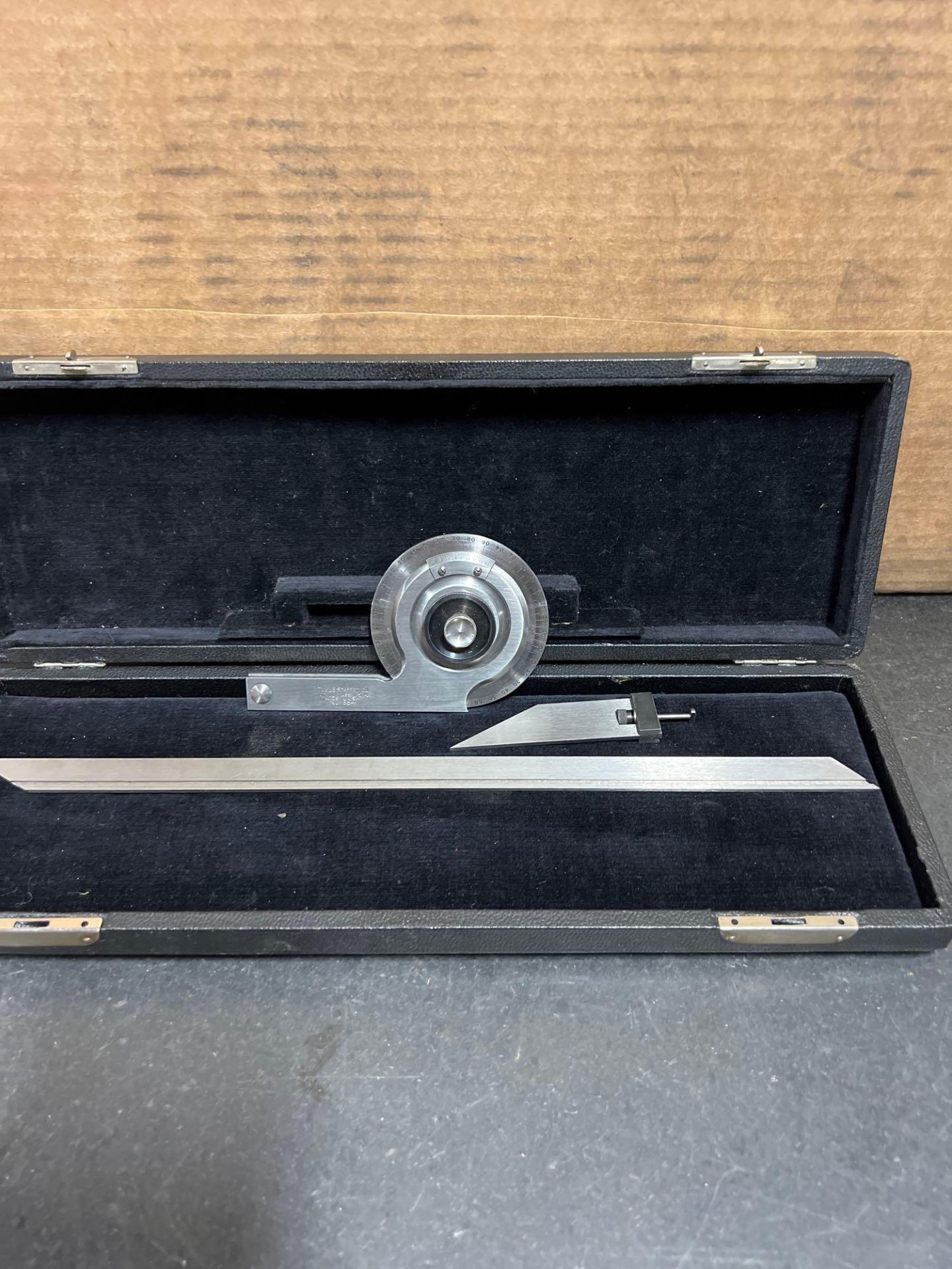 Starrett Model# 364 Protractor w/ Case - Image 4 of 4