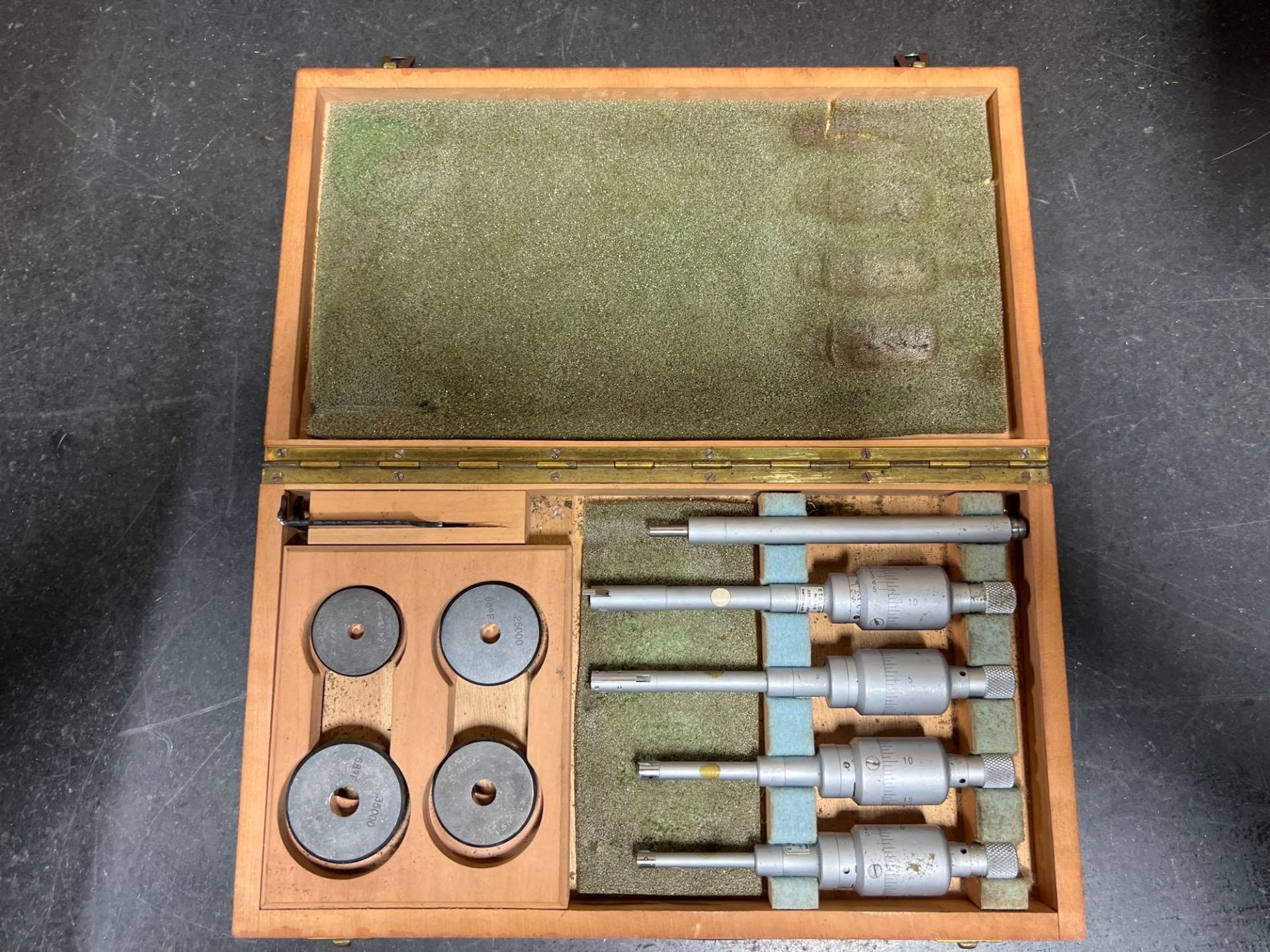 Etalon .190" TO .400" Inside .0001" Micrometer Set w/Standards and Case Mod #531B - Image 3 of 3