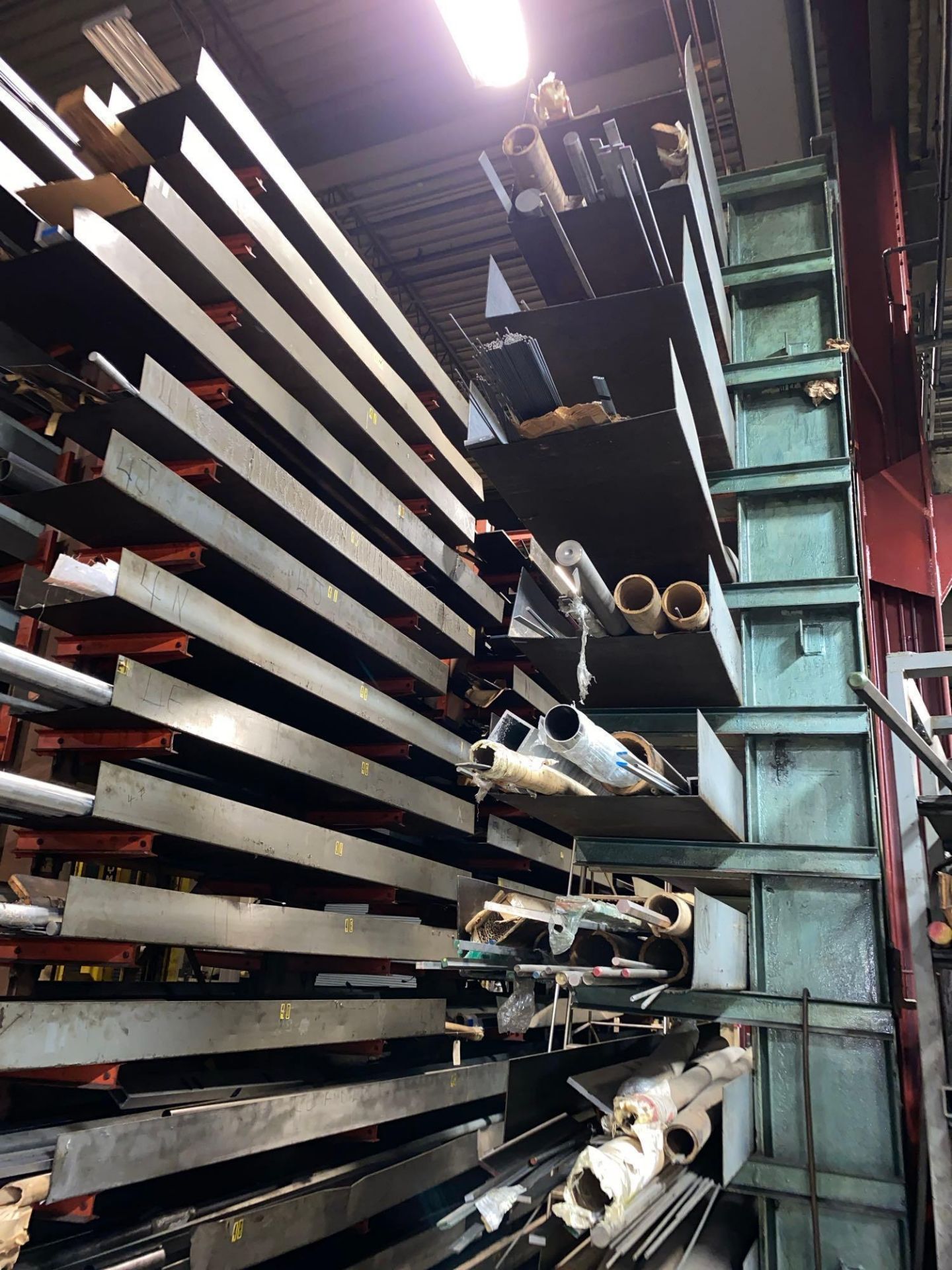 Loading fee TBD Cantilever Shelving w/ Steel, Aluminum, Pipe & Materials, Large Lot Cantilever Secti - Image 3 of 9