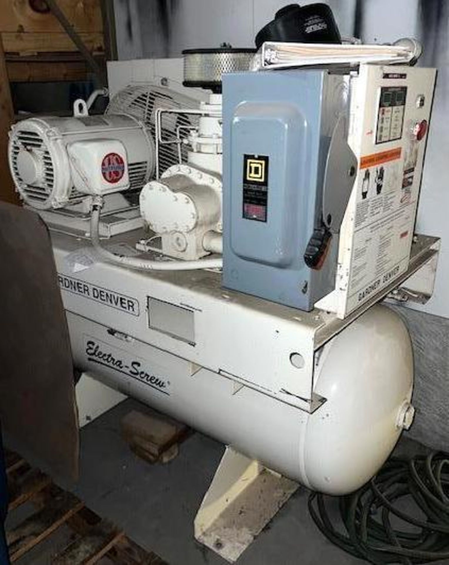 25 HP Gardner Denver Electra-Screw Air Compressor