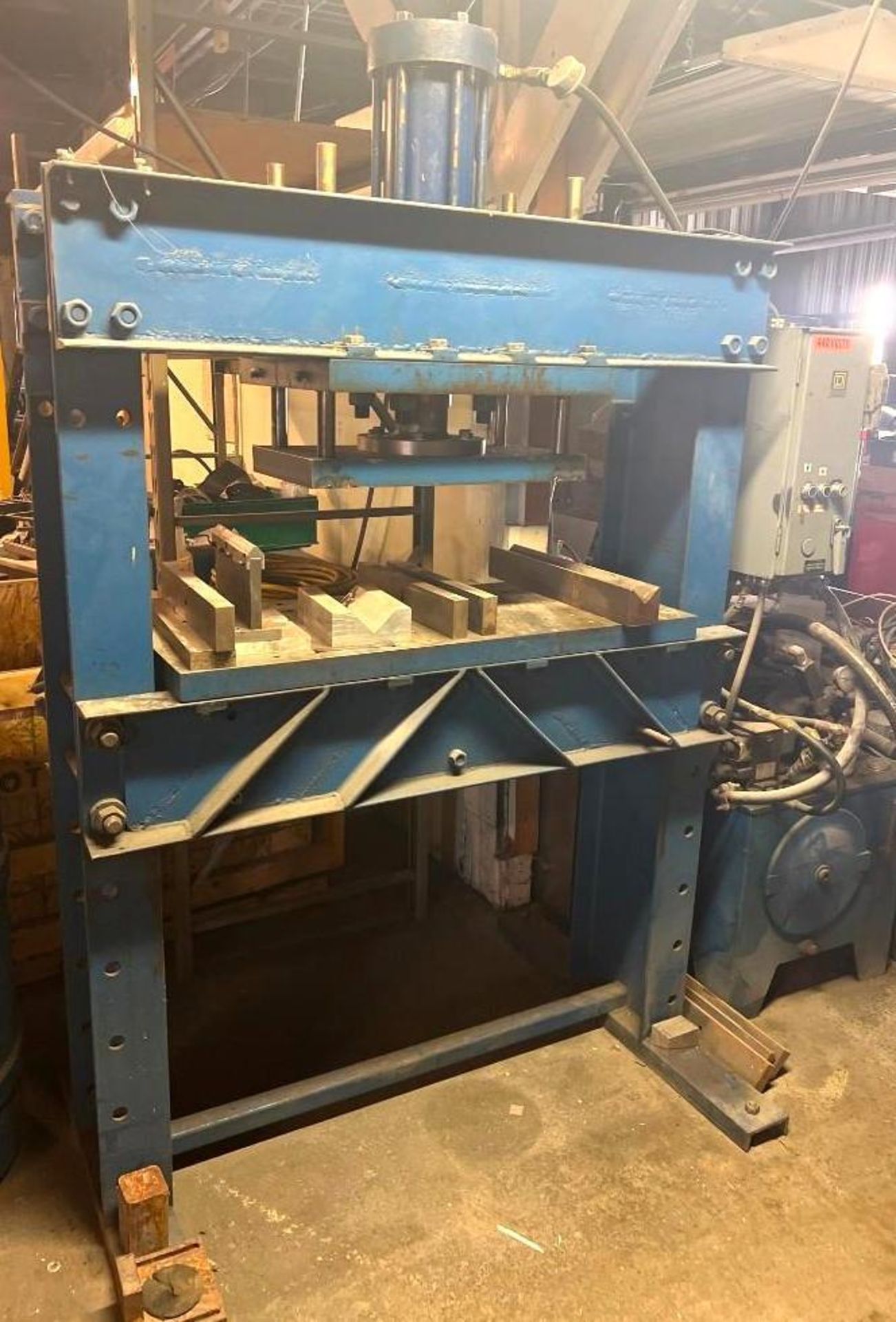 30 Ton ?? H-Frame Hydraulic Shop Press - Image 2 of 8