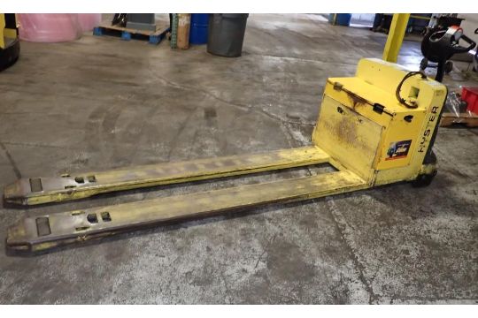 6500 Lb. Hyster #W65Z Electric Pallet Jack / Lift - Image 1 of 9