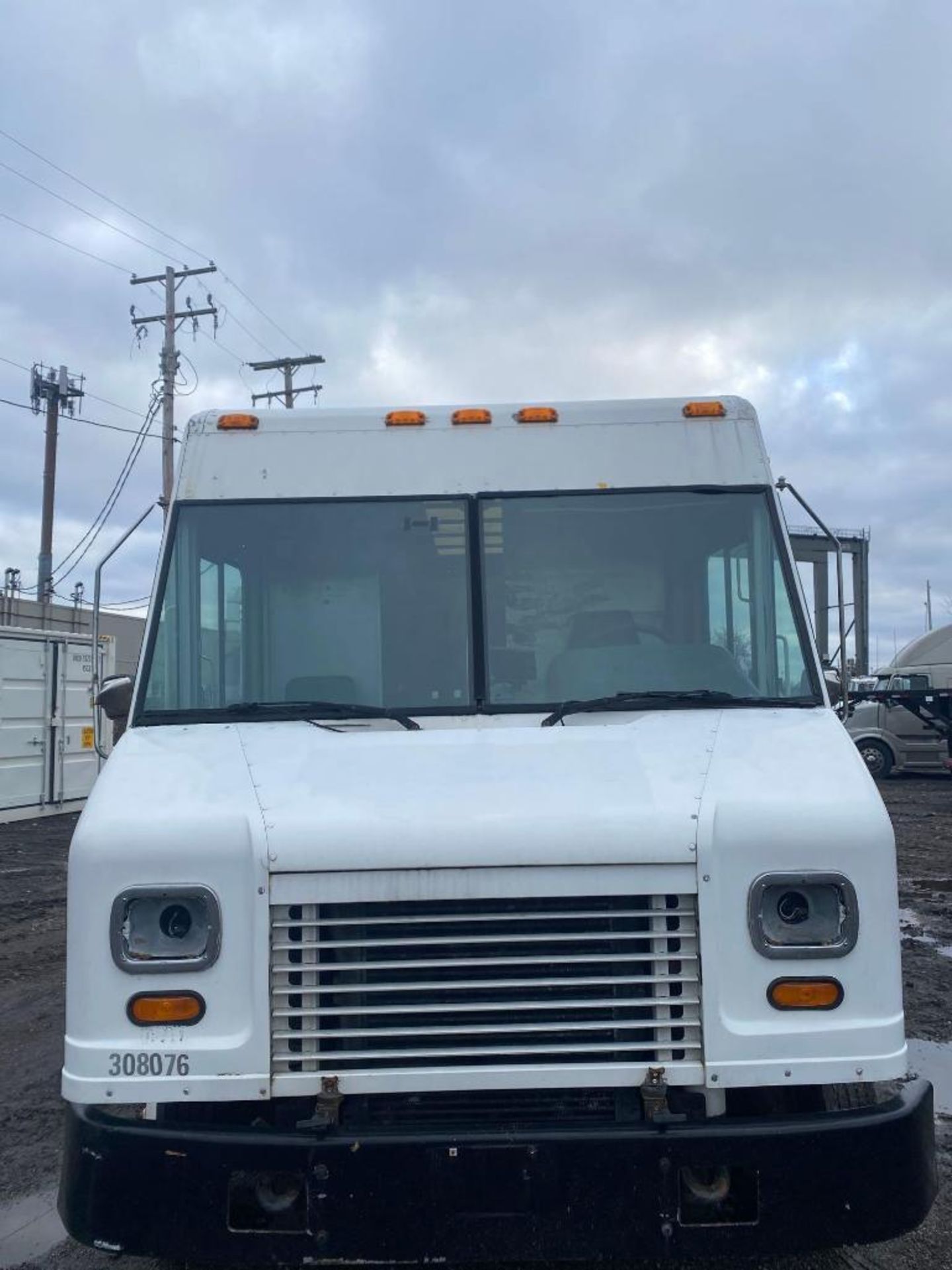 2006 Freightliner MT45 Diesel Step Van - Image 2 of 15