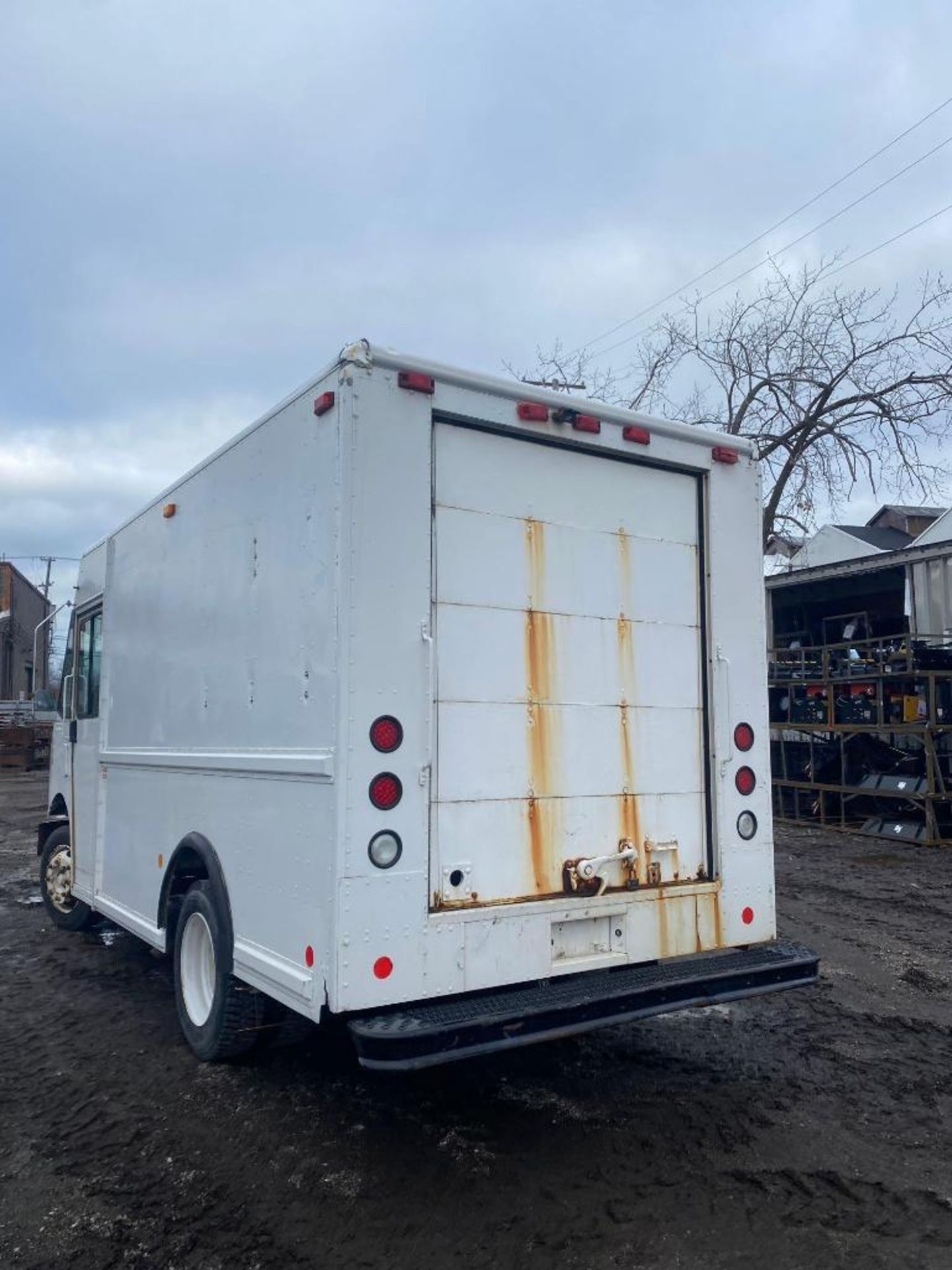 2006 Freightliner MT45 Diesel Step Van - Image 9 of 15