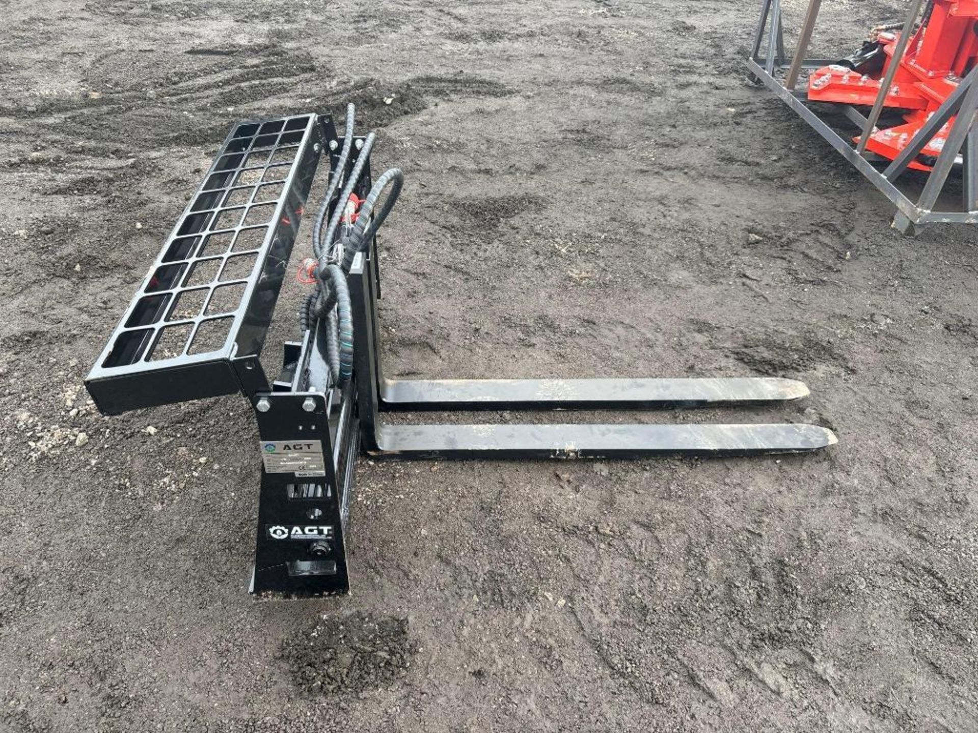 NEW AGT Hydraulic Fork Set Hydraulic Skidloader Attachment