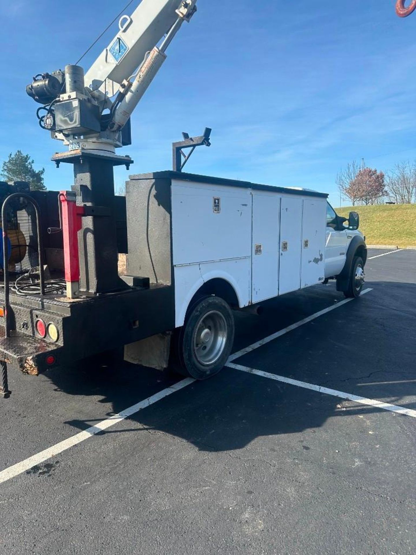 2007 Ford F-550 Truck (located off-site, please read description) - Image 4 of 8