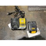 Dewalt Battery+Charger