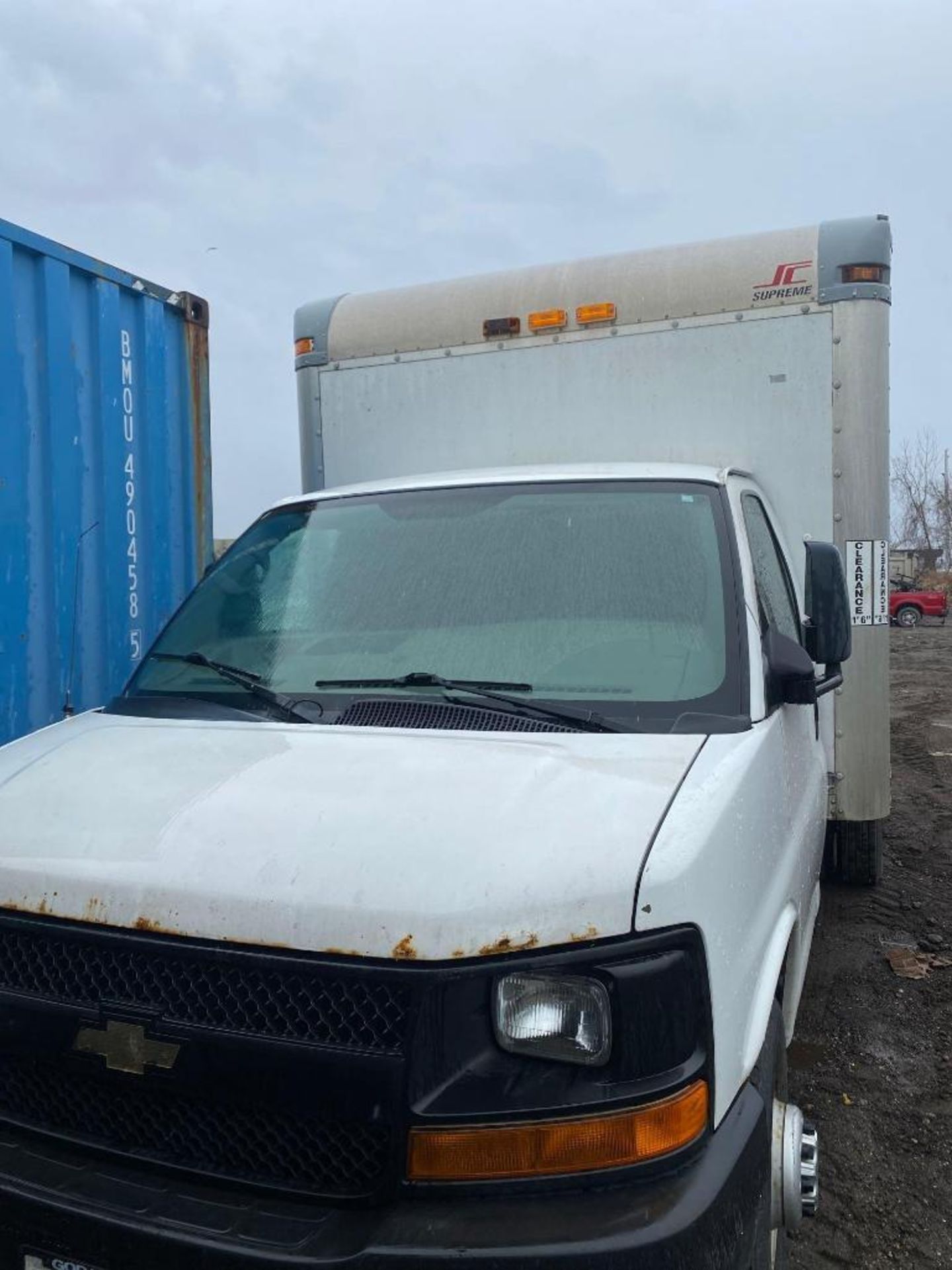 2010 Chevrolet Express 12ft Cutaway Van - Image 2 of 6