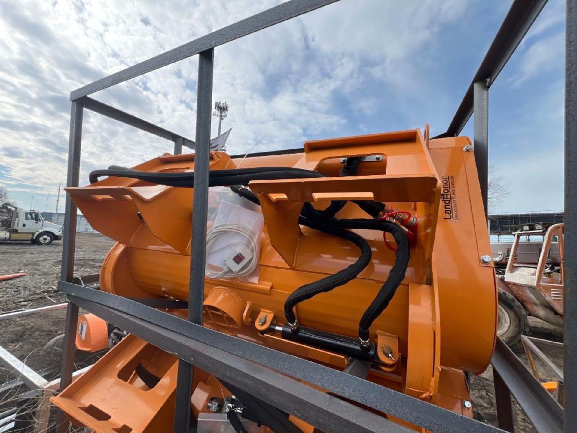 LandHonor Skid Steer Double Discharge Concrete Mixer - Image 6 of 6