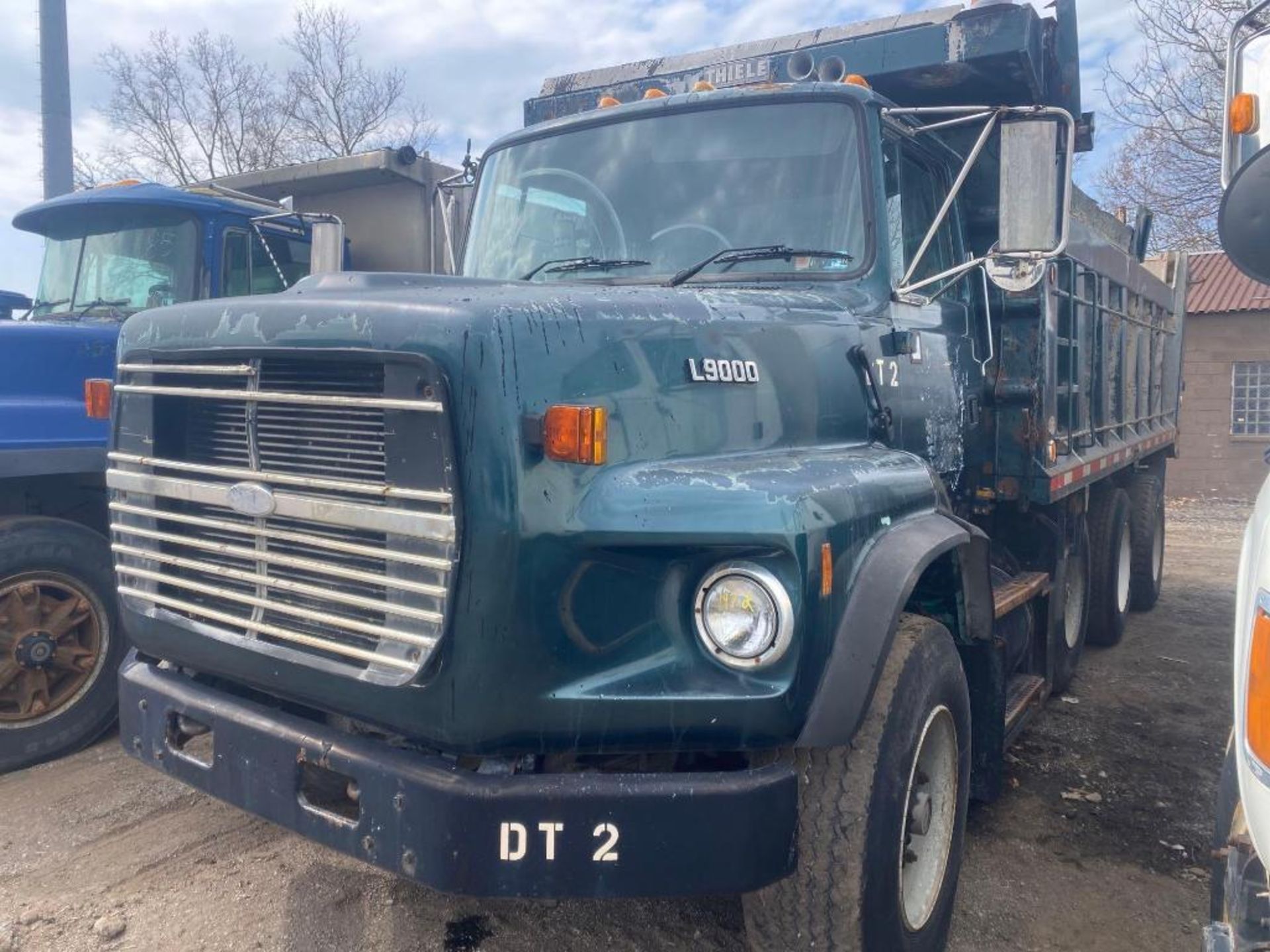 1995 Ford LTS9000 Tri-Axle Dump Truck - Image 3 of 14