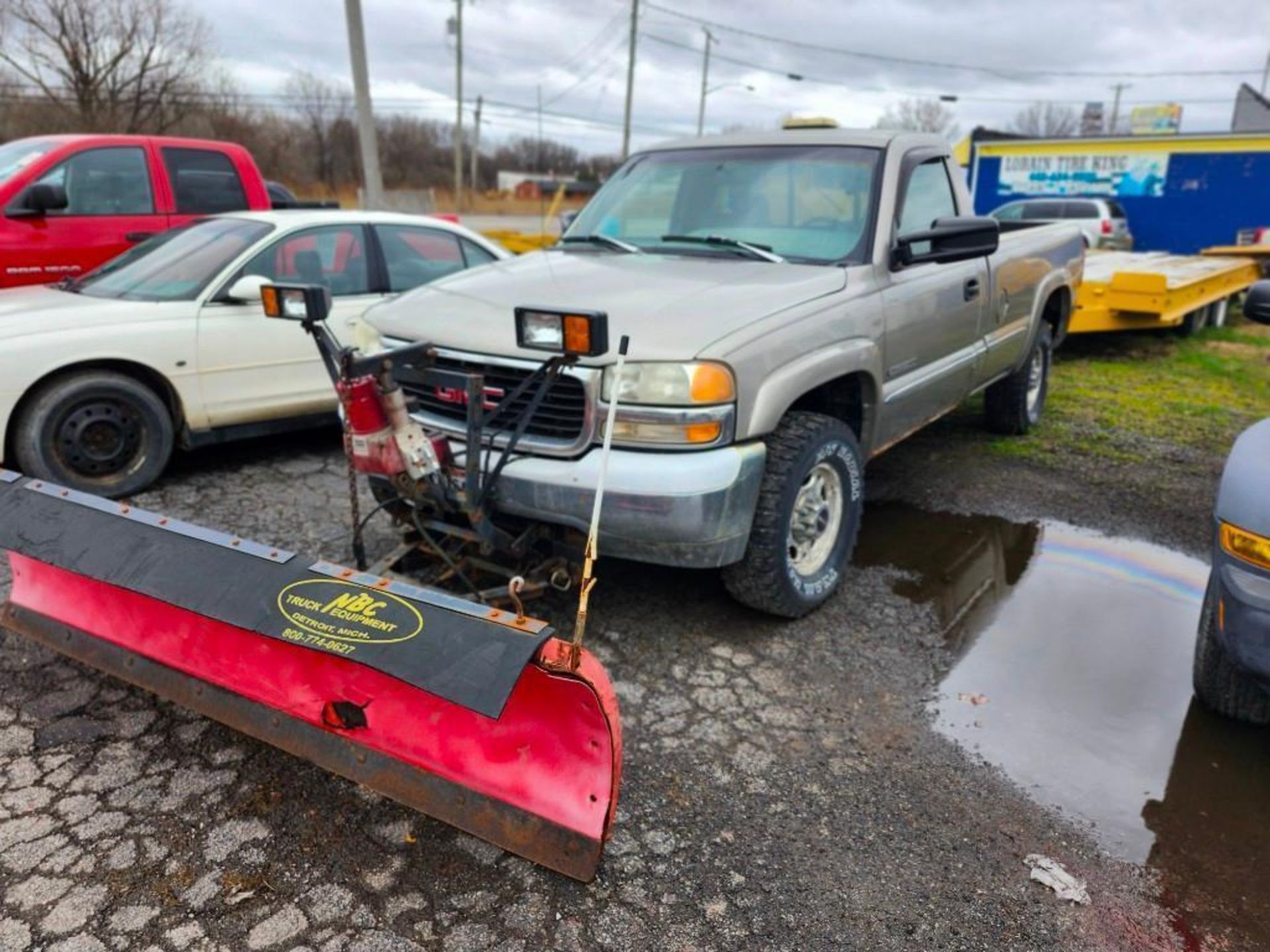 1999 GMC 2500 Sierra Plow Truck (located off-site, please read description)