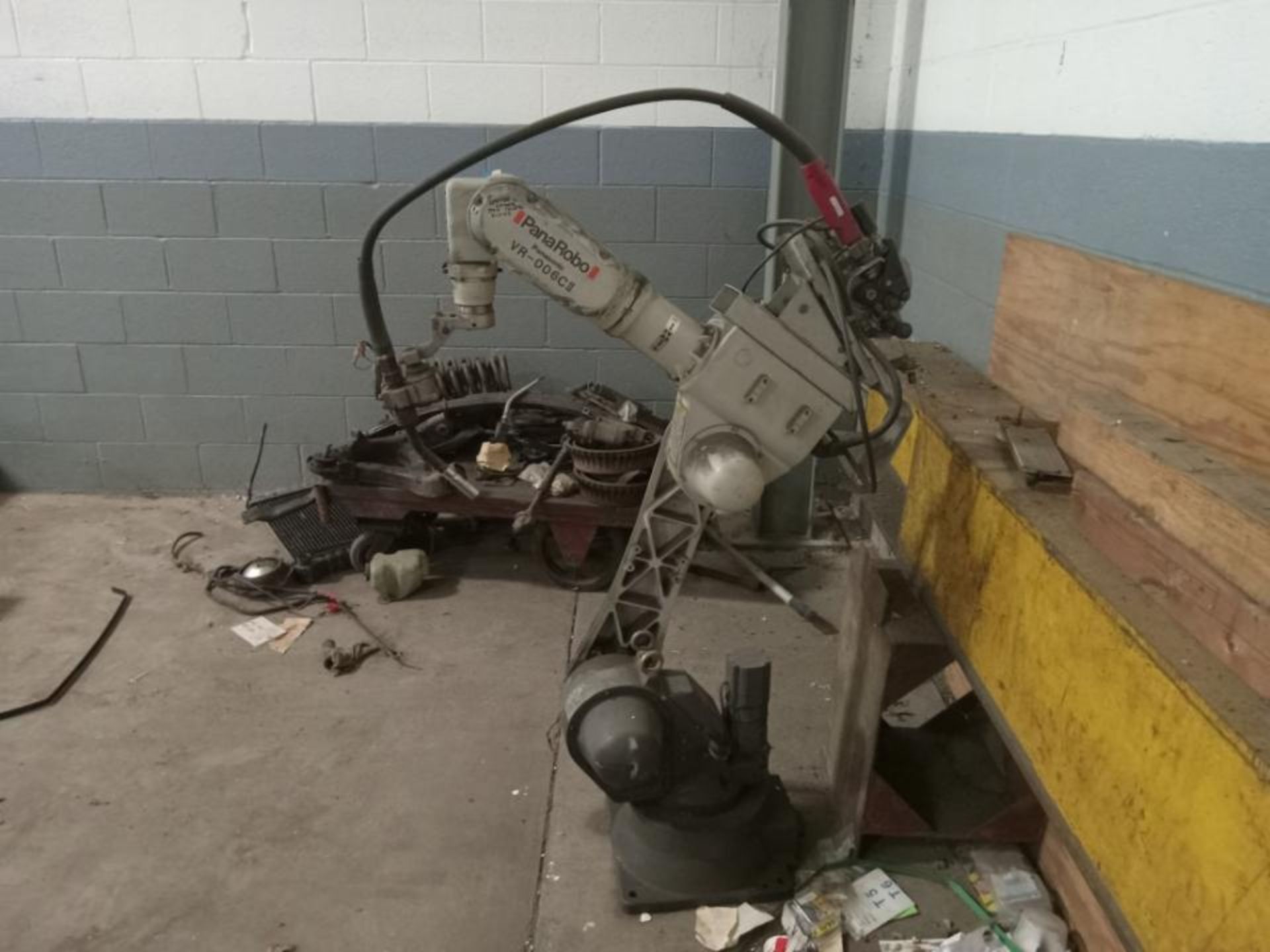 Robotic Welding Arm with Control Panel (located off-site, please read description) - Image 2 of 4