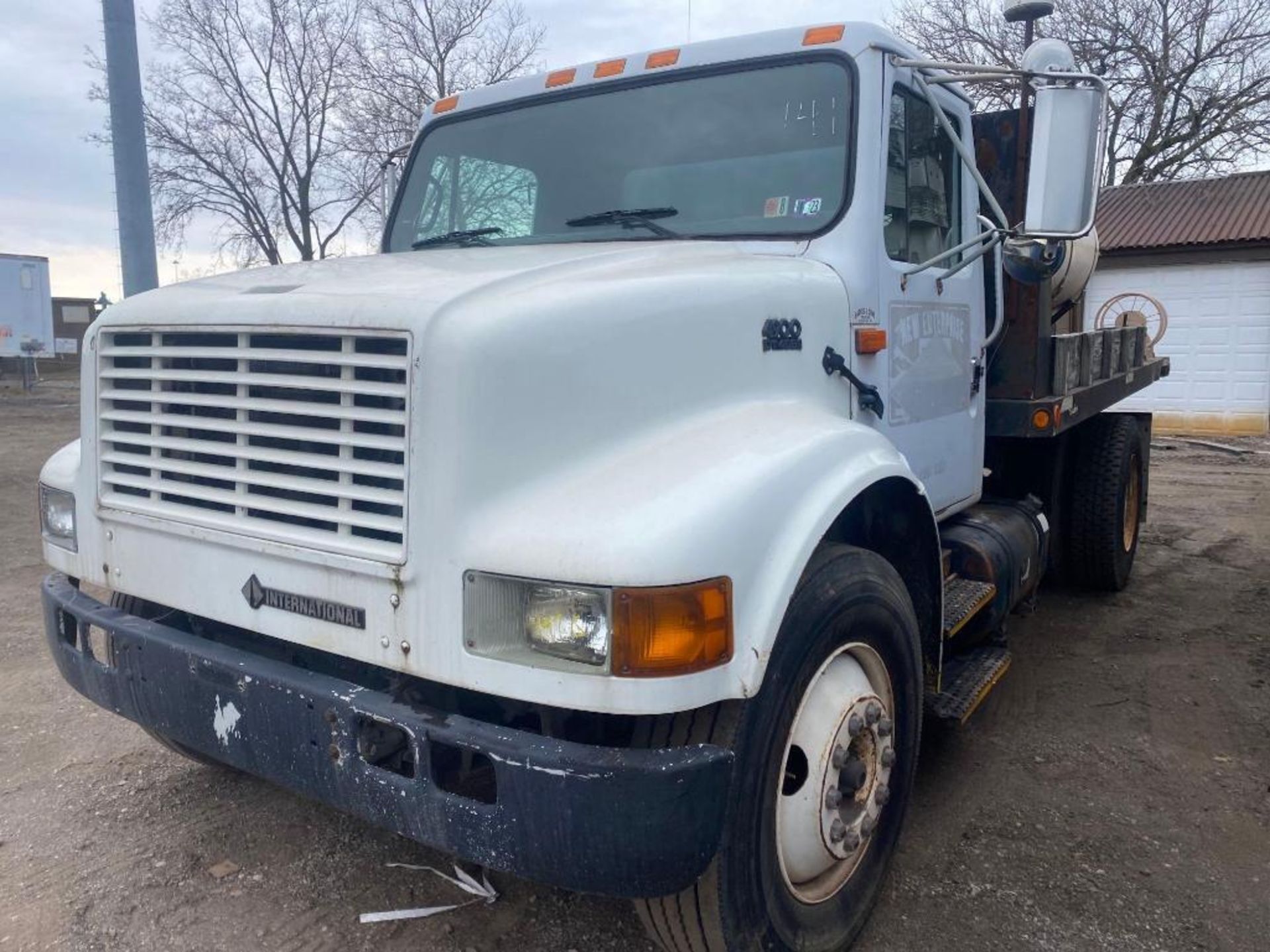 1992 International 4700 Water Truck/Flatbed