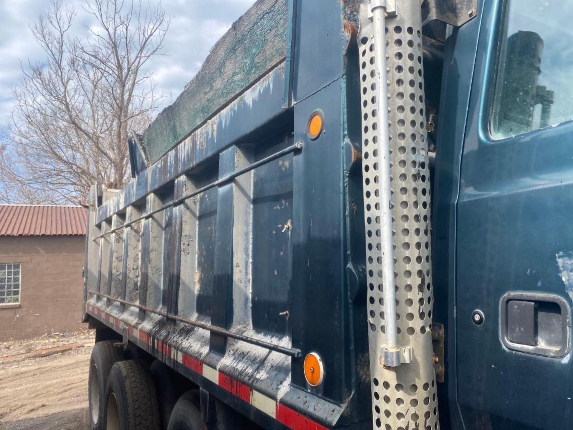 1995 Ford LTS9000 Tri-Axle Dump Truck - Image 14 of 14