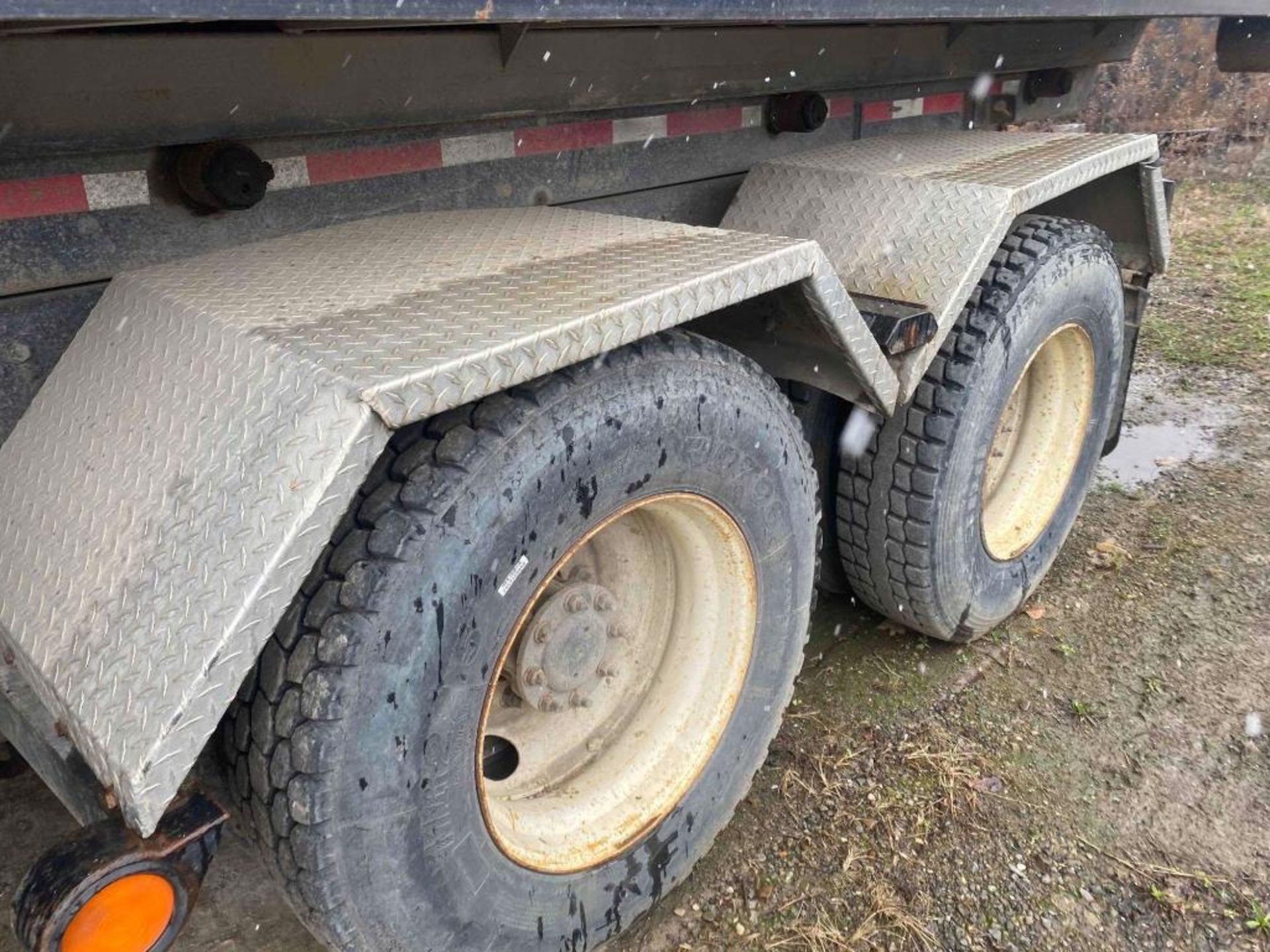 1999 Peterbilt 320 Rolloff Truck - Image 11 of 17