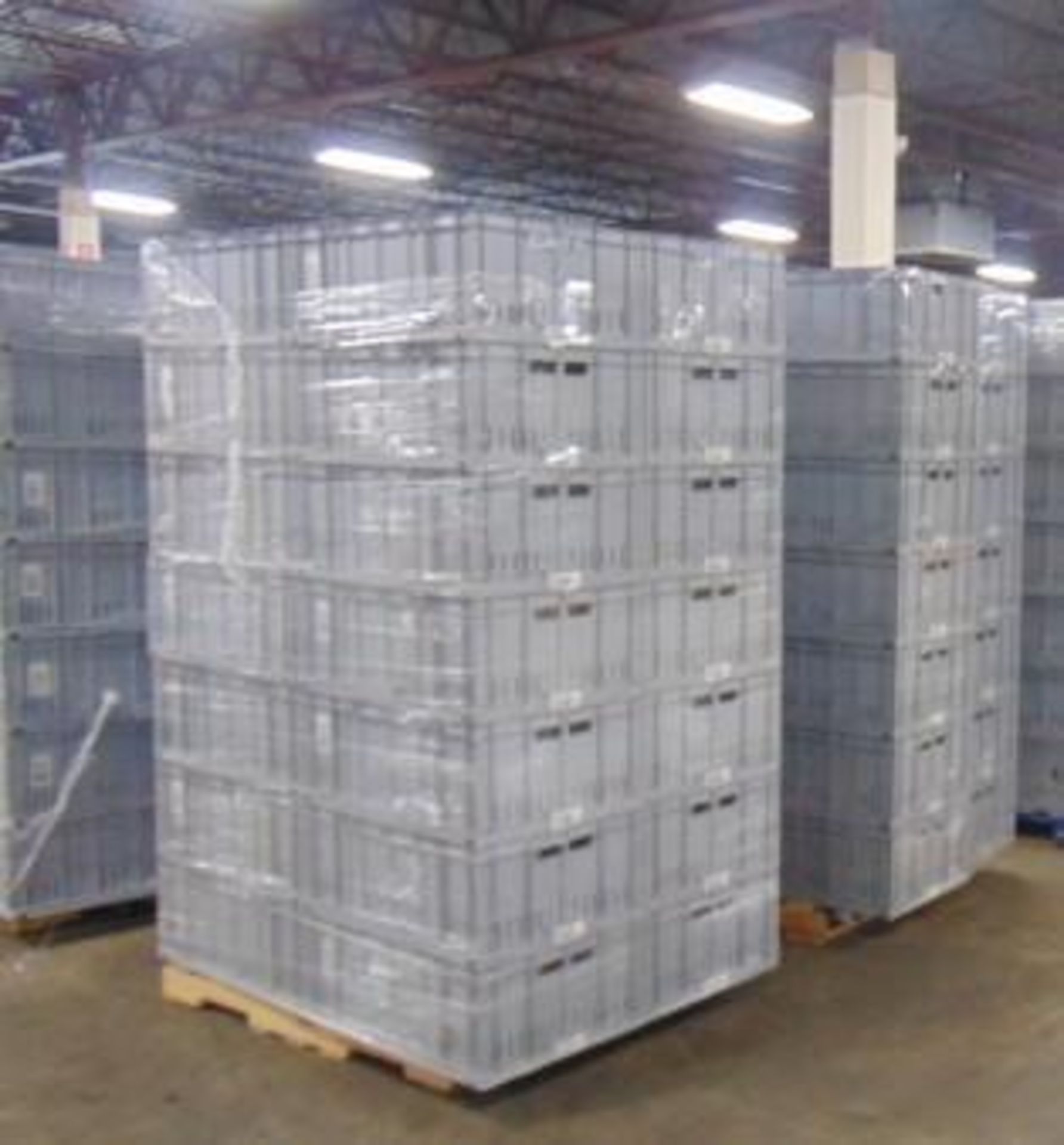 Pallet of (28) Plastic Bins w/ Removable Dividers (located off-site, please read description) - Image 4 of 6
