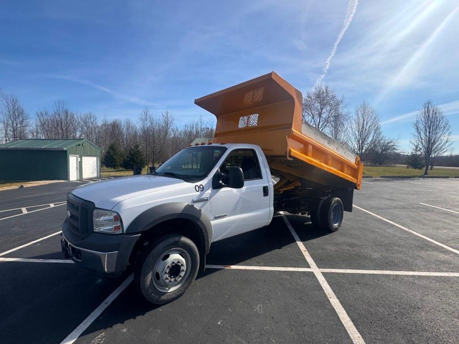 2005 Ford F-450 Pickup Truck (located off-site, please read description)