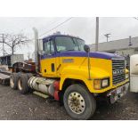 1999 Mack CH613 Tractor / Truck