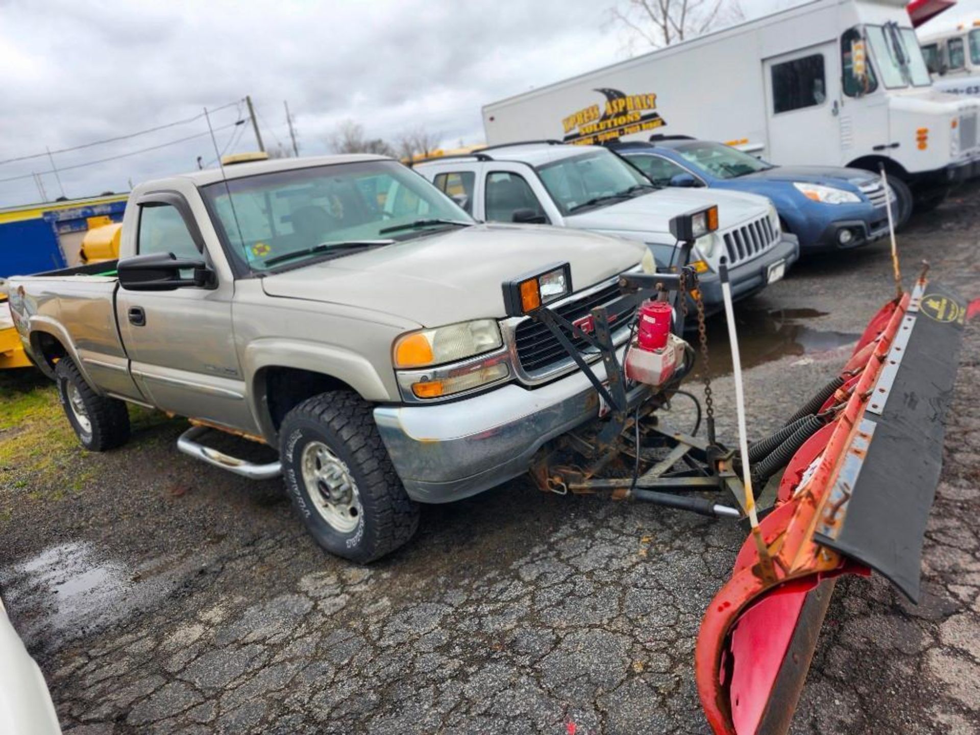 1999 GMC 2500 Sierra Plow Truck (located off-site, please read description) - Image 2 of 5