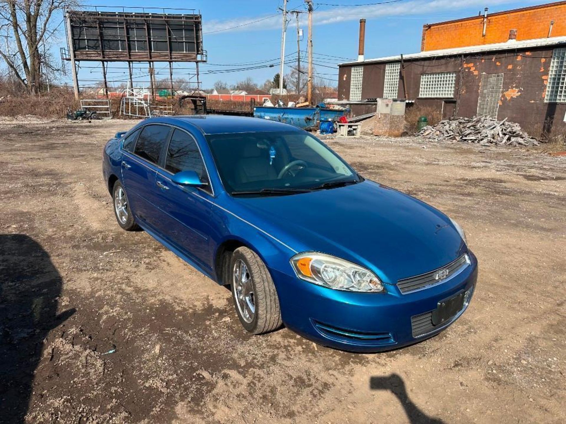 2010 Chevrolet Impala - Image 3 of 8