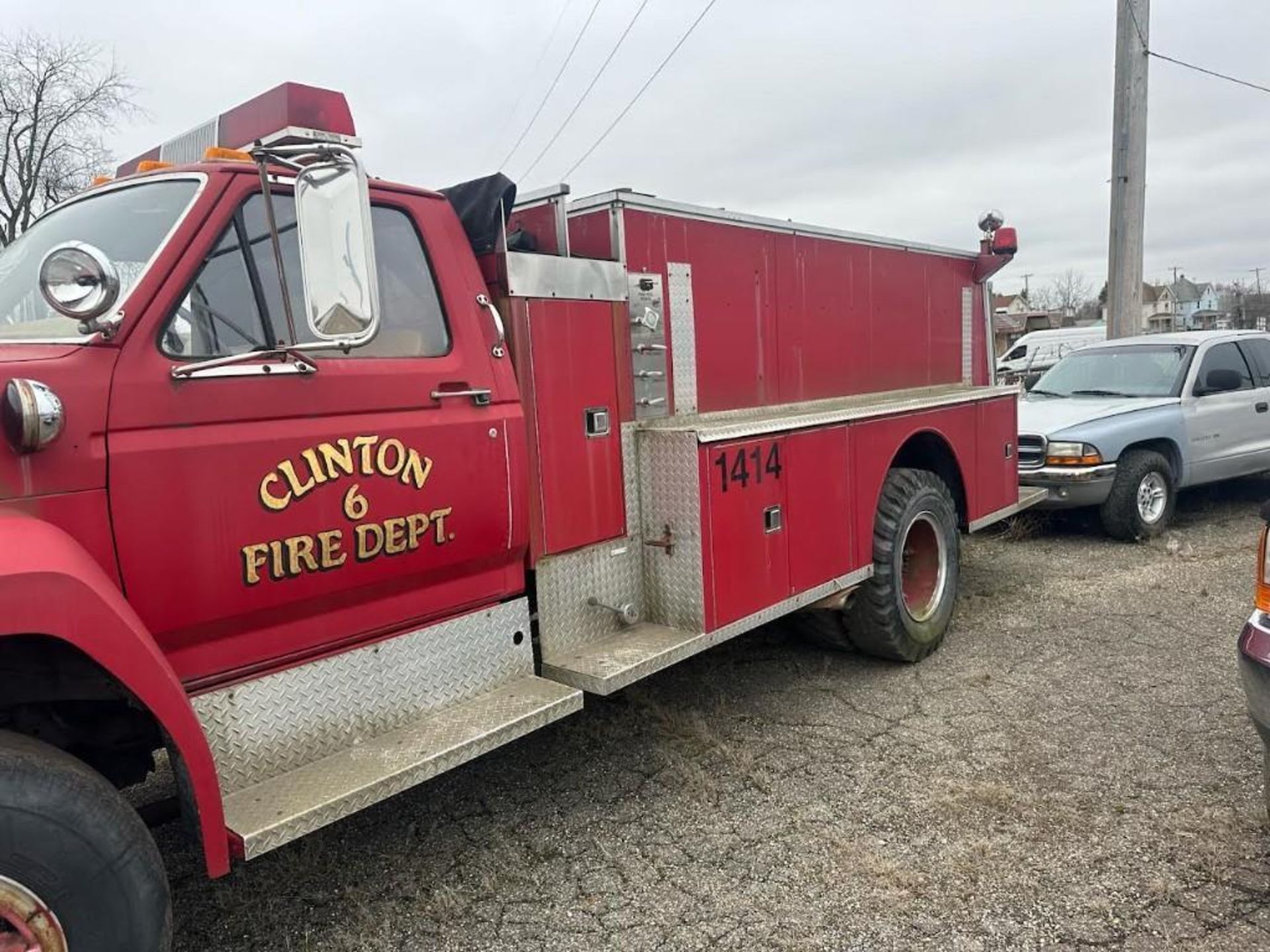 1980 Ford Fire Truck (located off-site, please read description) - Image 4 of 19