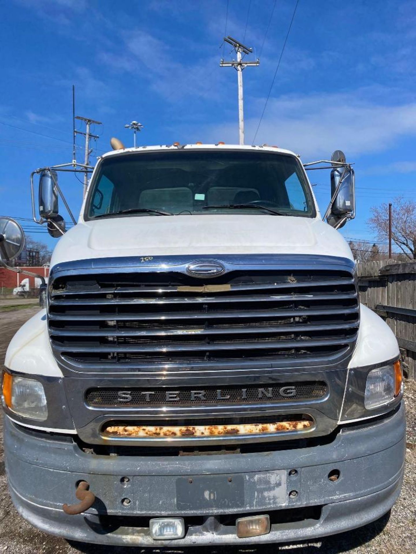 2008 Sterling A9500 Tandem Tractor / Truck - Image 2 of 11