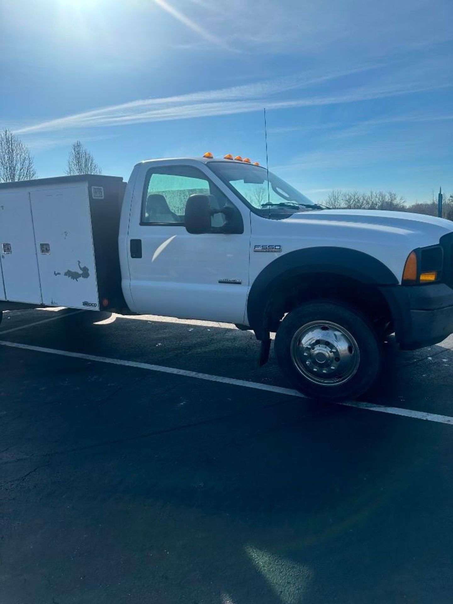 2007 Ford F-550 Truck (located off-site, please read description) - Image 5 of 8