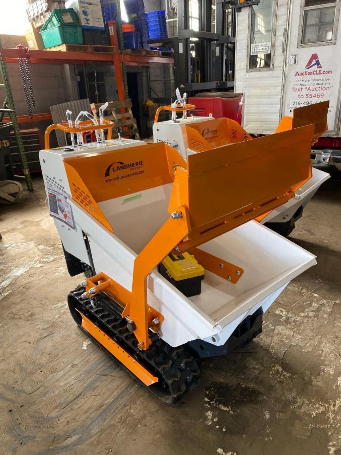 New LandHero Co Self Loading Mini Crawler/Dumper Model LDH-MCD500 - Image 5 of 8