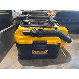 Dewalt 20v 2g Wet/Dry Mini Vacuum