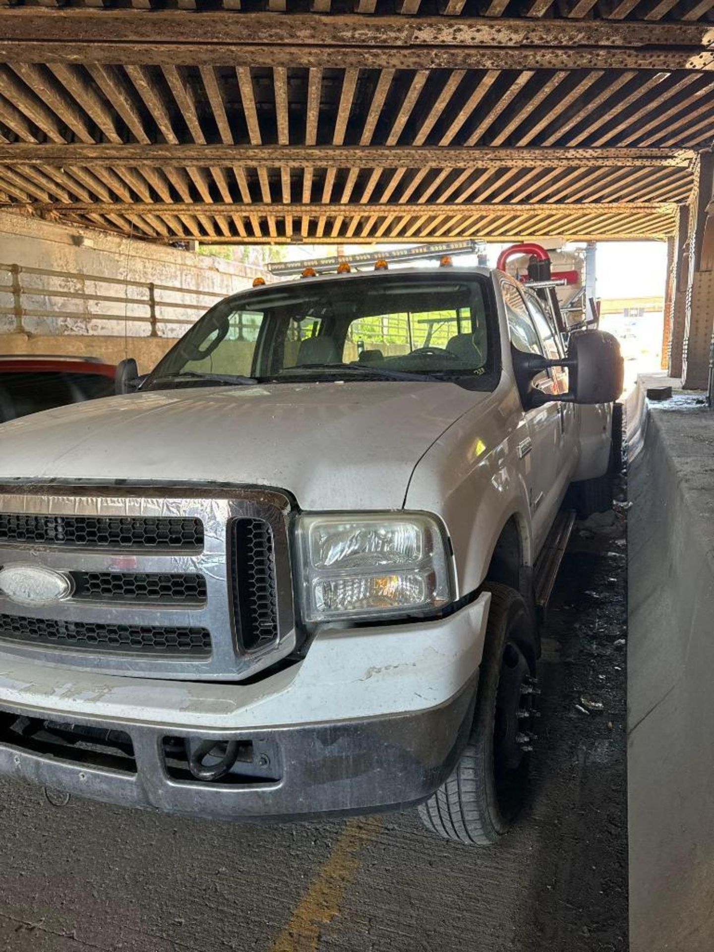 2006 Ford F-350 Diesel 4x4 Pickup Truck (located offsite-please read full description) - Image 11 of 14