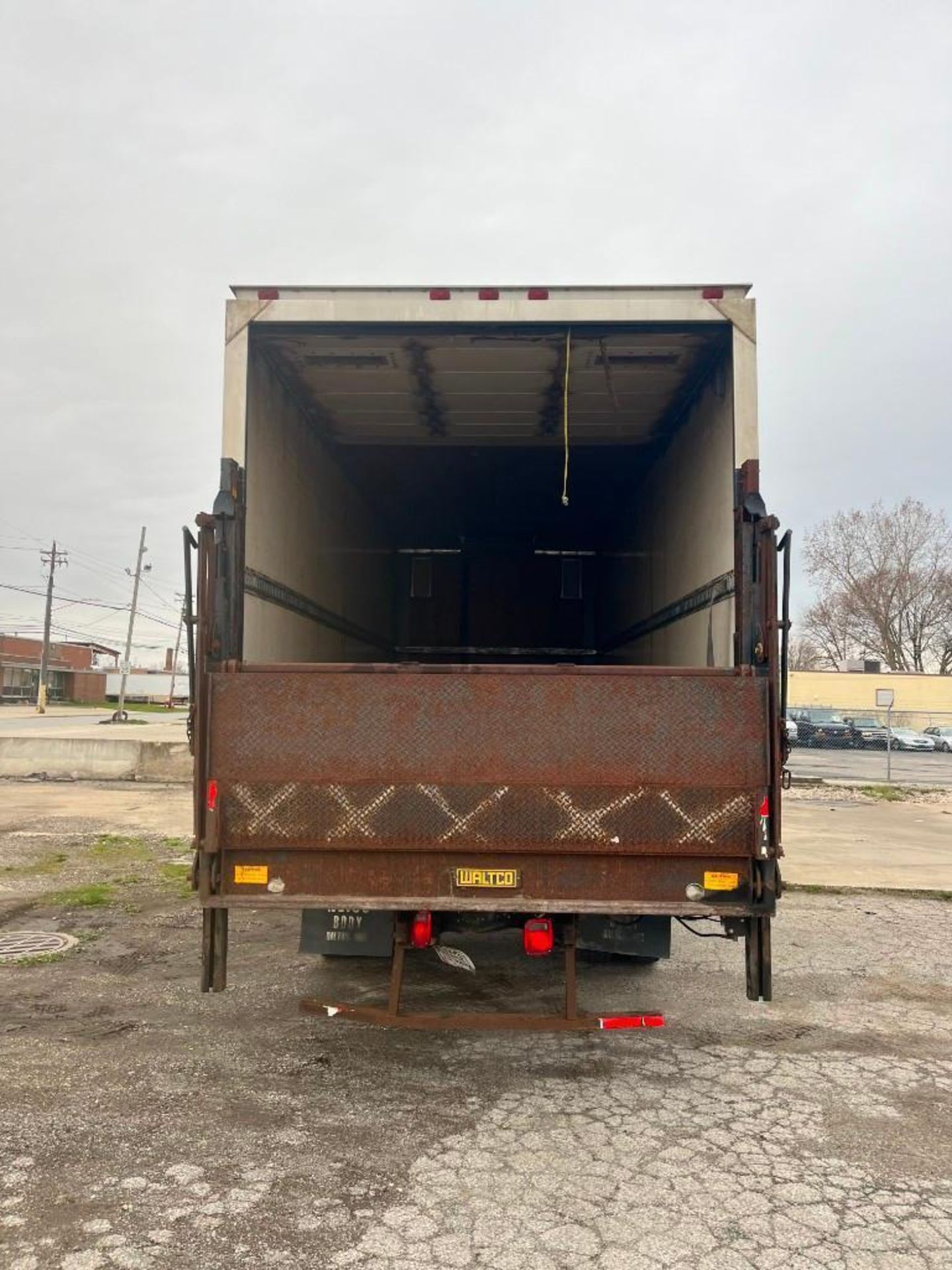 1997 Ford L8501 Louisville 101 Truck (located off-site, please read description) - Image 6 of 19