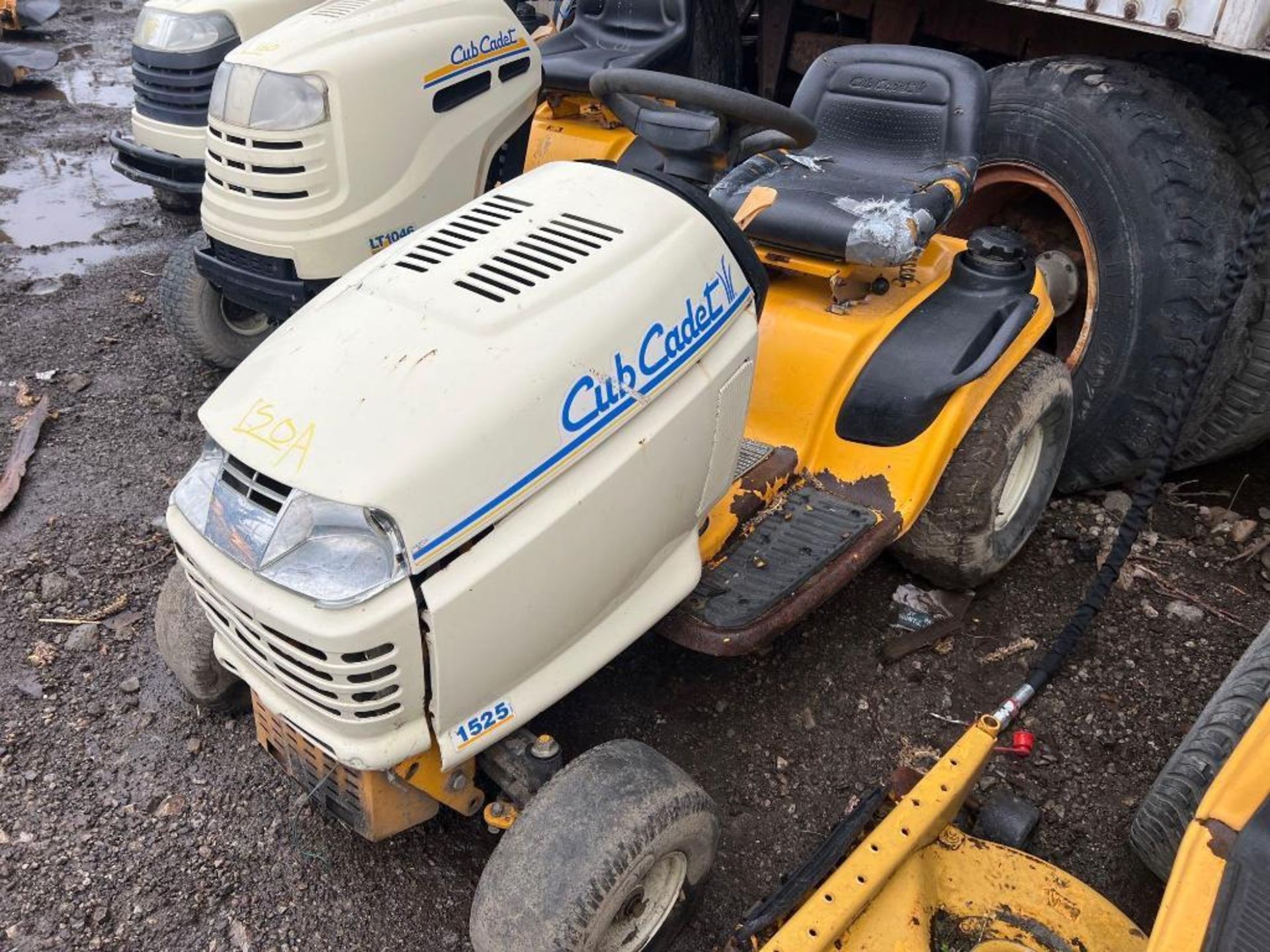 Cub Cadet 1525 Riding Lawn Mower - Image 3 of 5