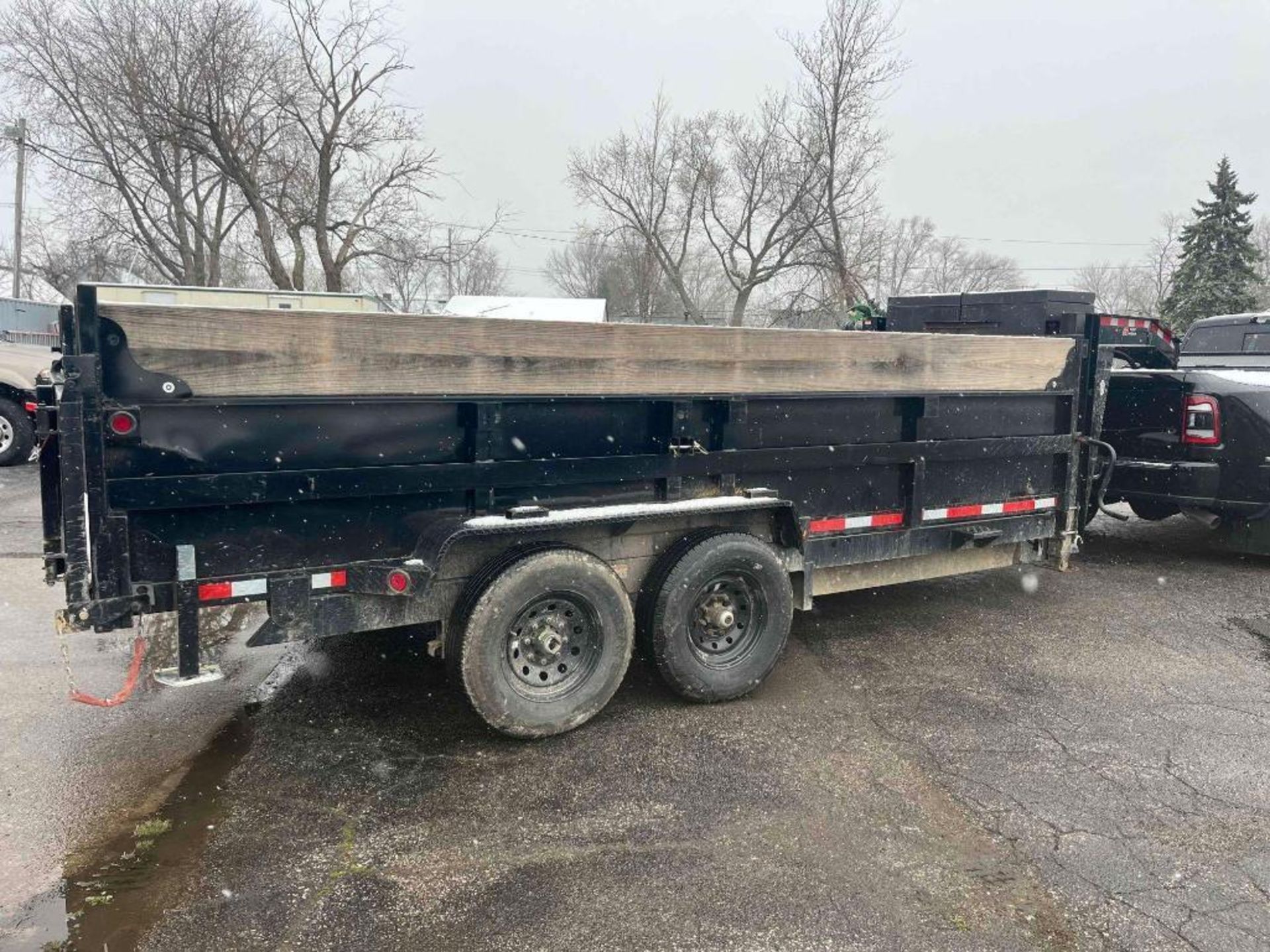 2024 Quality Trailer Co, 16ft Dual Cylinder, Tandem Gooseneck Dump Trailer (located off-site, please - Image 2 of 17