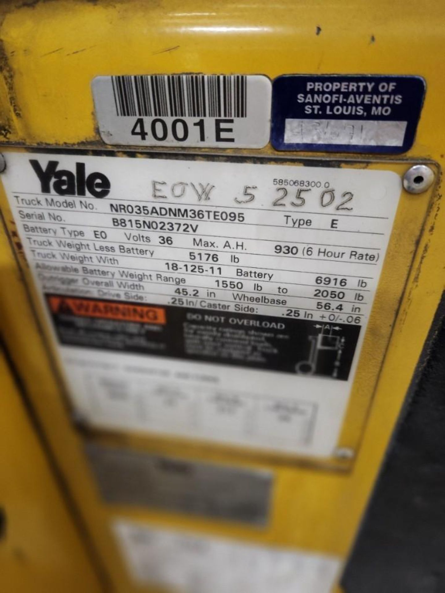 1998 Yale Electric Reach Lift Model NR-035 (located off-site, please read description) - Image 3 of 8