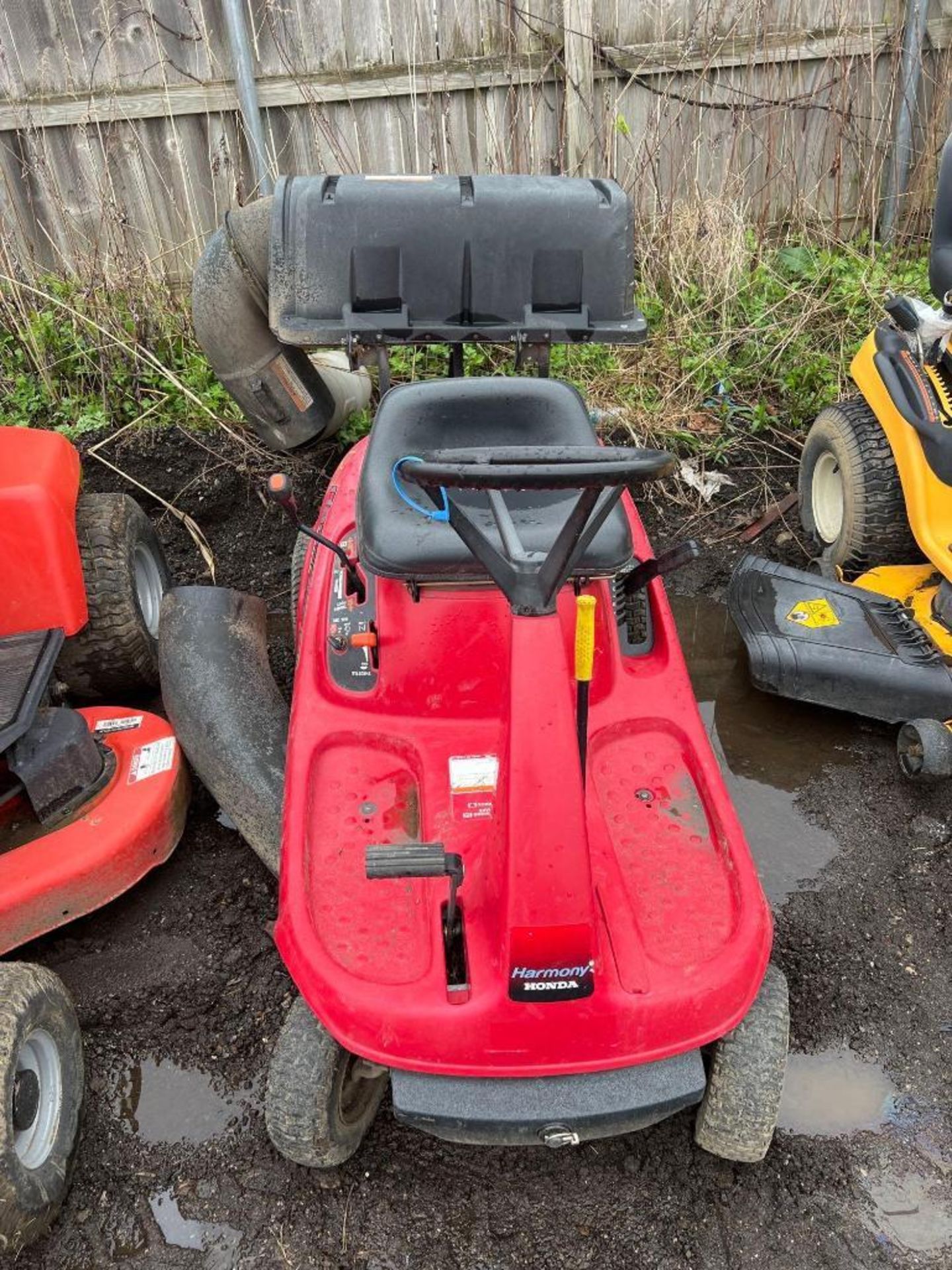 Honda Harmony 1011 Riding Lawn-Mower - Image 5 of 5